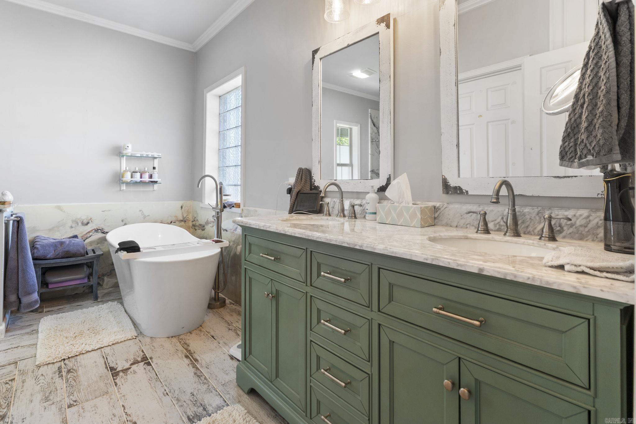 47 Lakeview  Houston, AR
