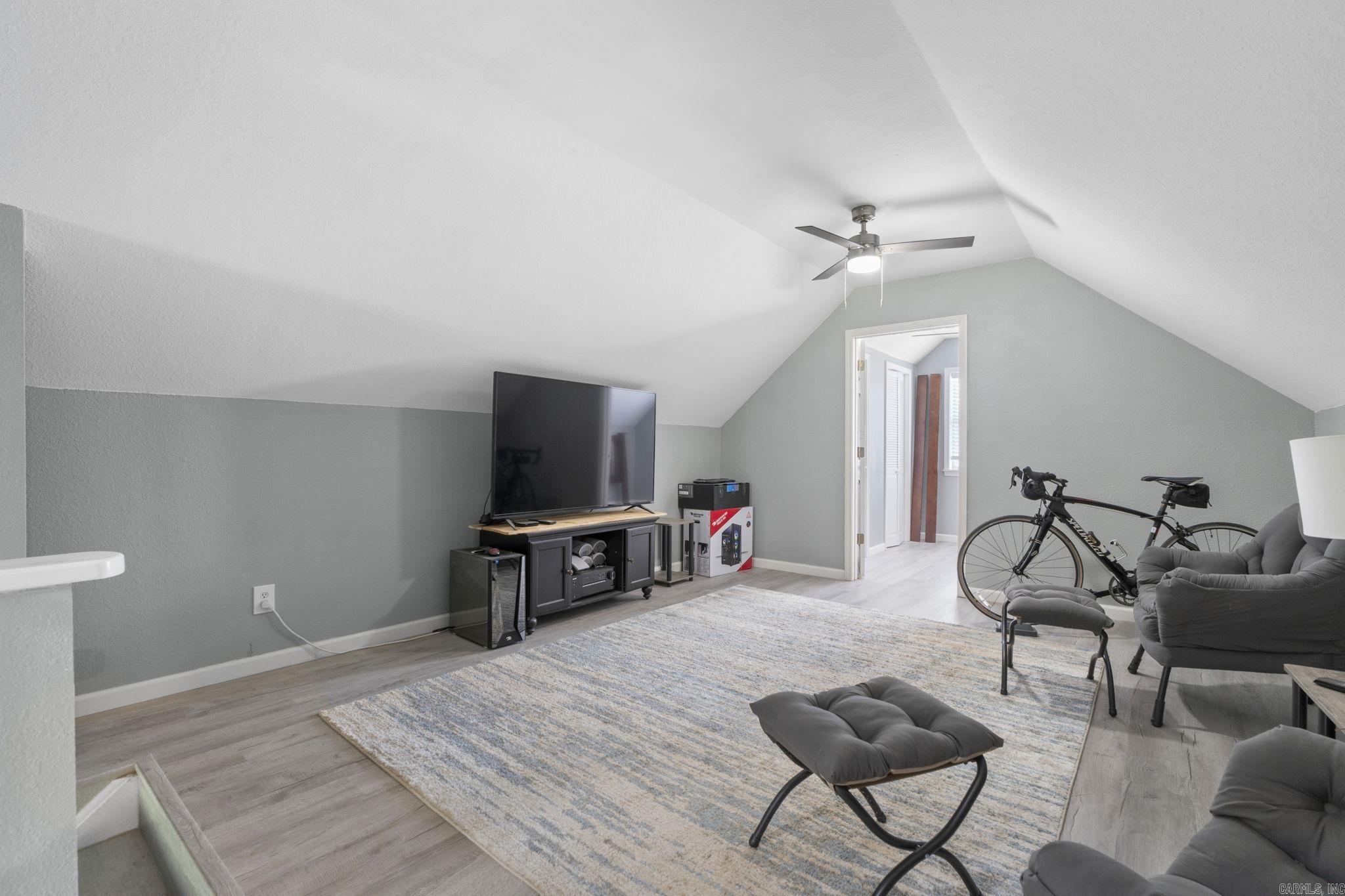 47 Lakeview  Houston, AR