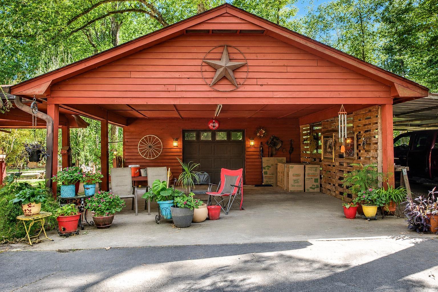 9402 Lee Springs  Pine Bluff, AR