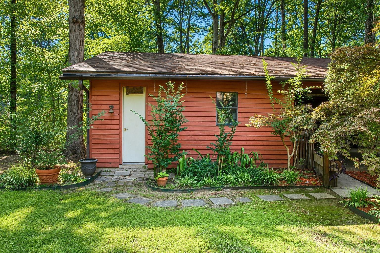 9402 Lee Springs  Pine Bluff, AR