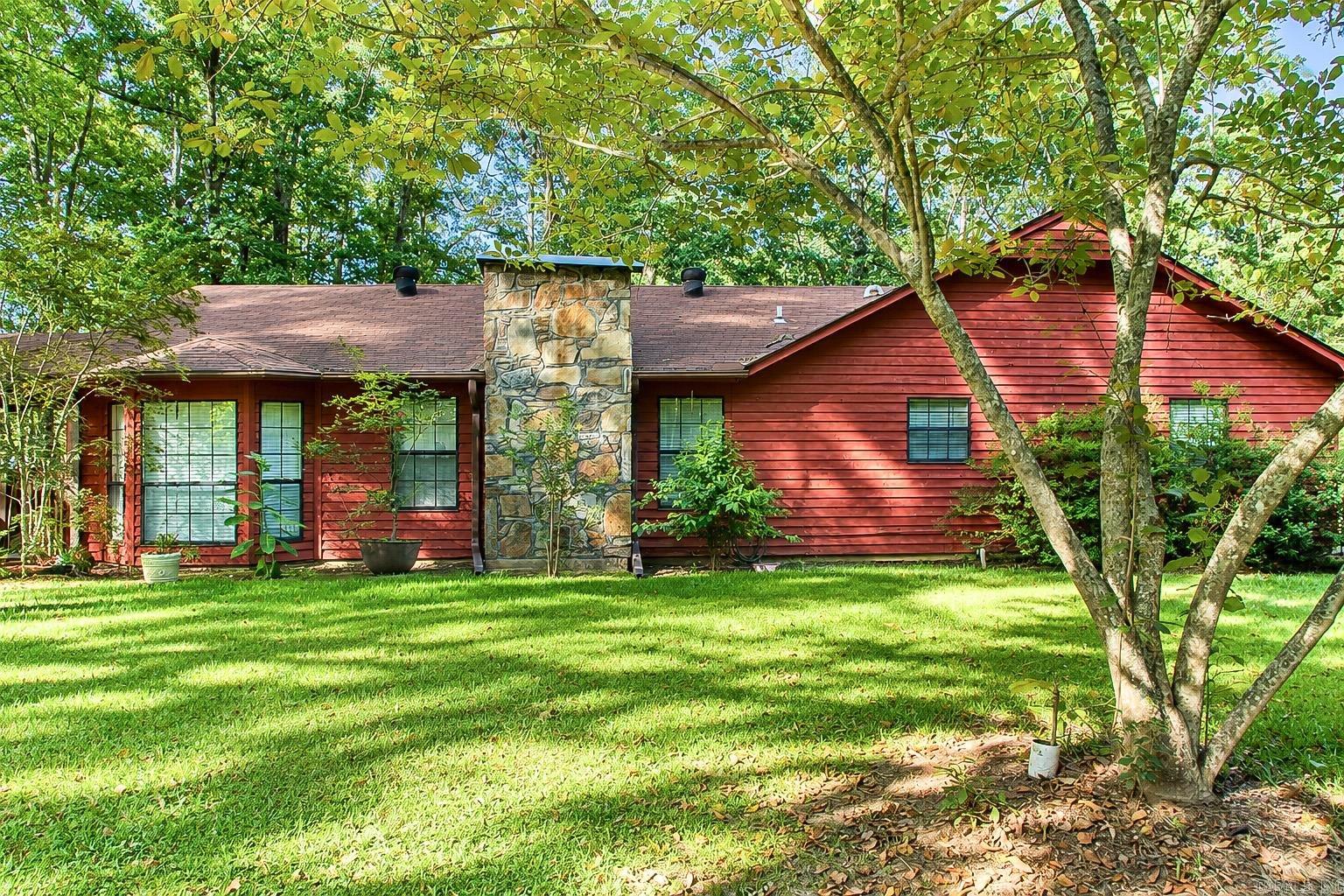 9402 Lee Springs  Pine Bluff, AR
