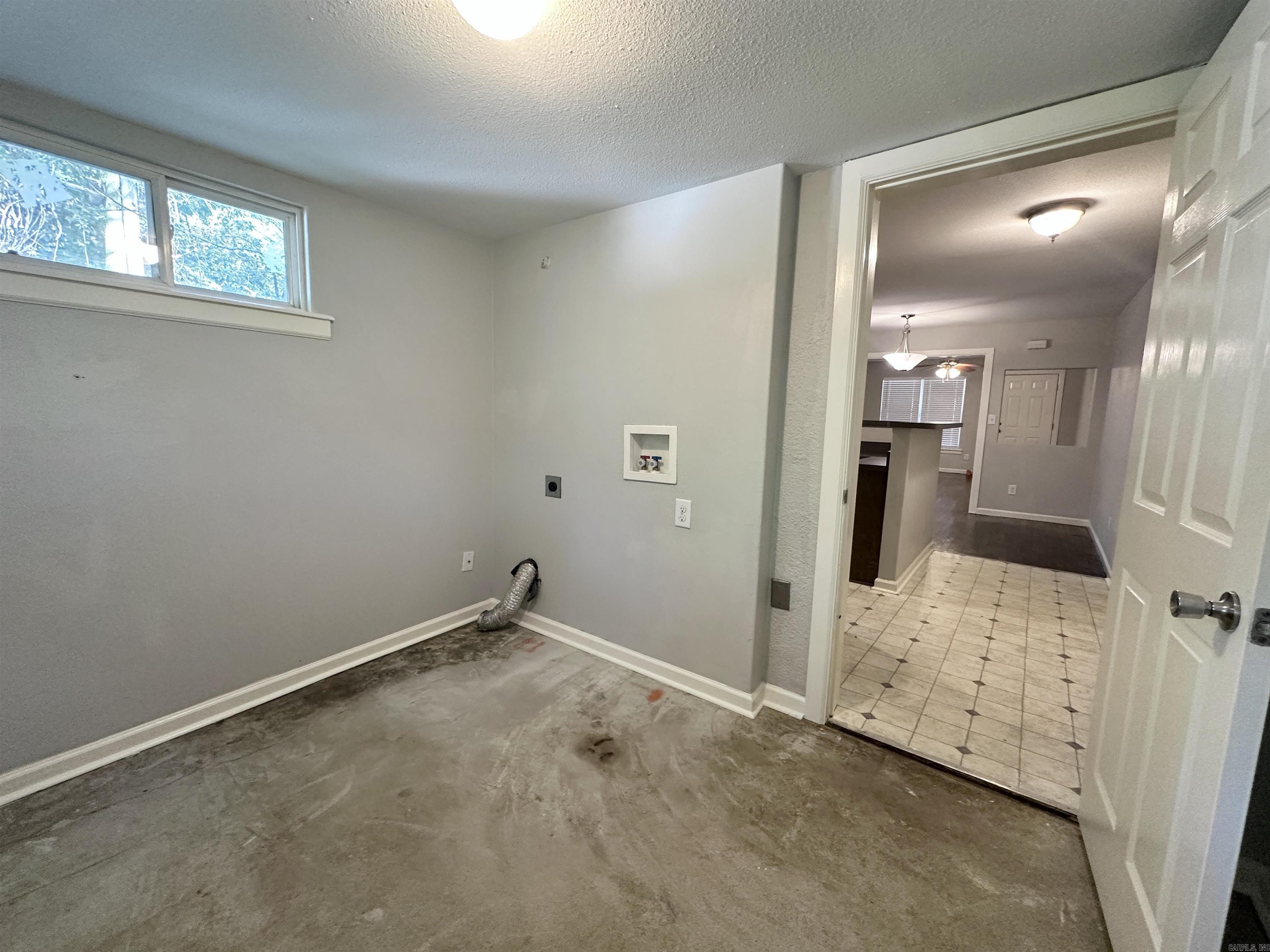 1715 Hobson  Hot Springs, AR