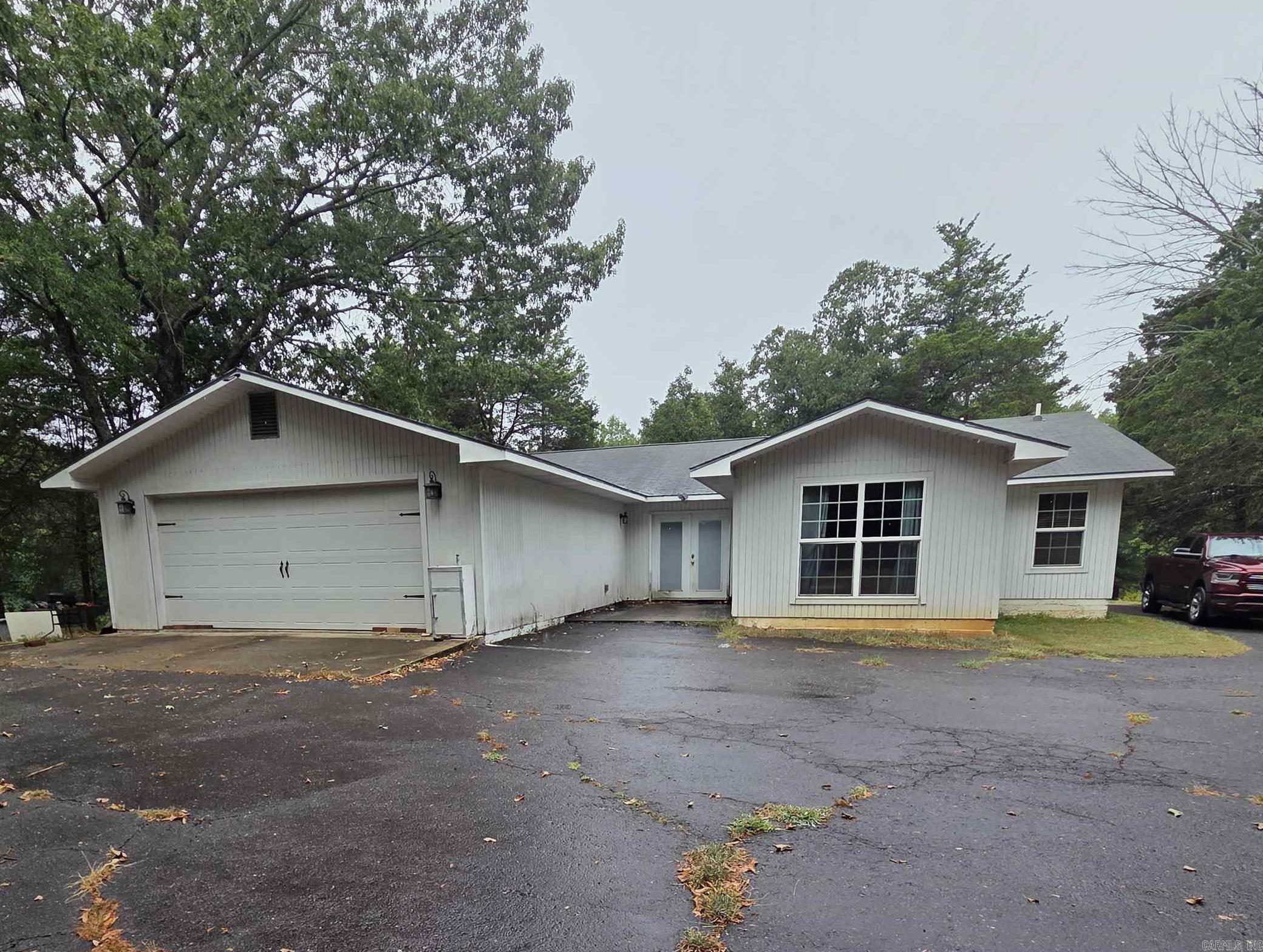 3810 E 6th  Russellville, AR