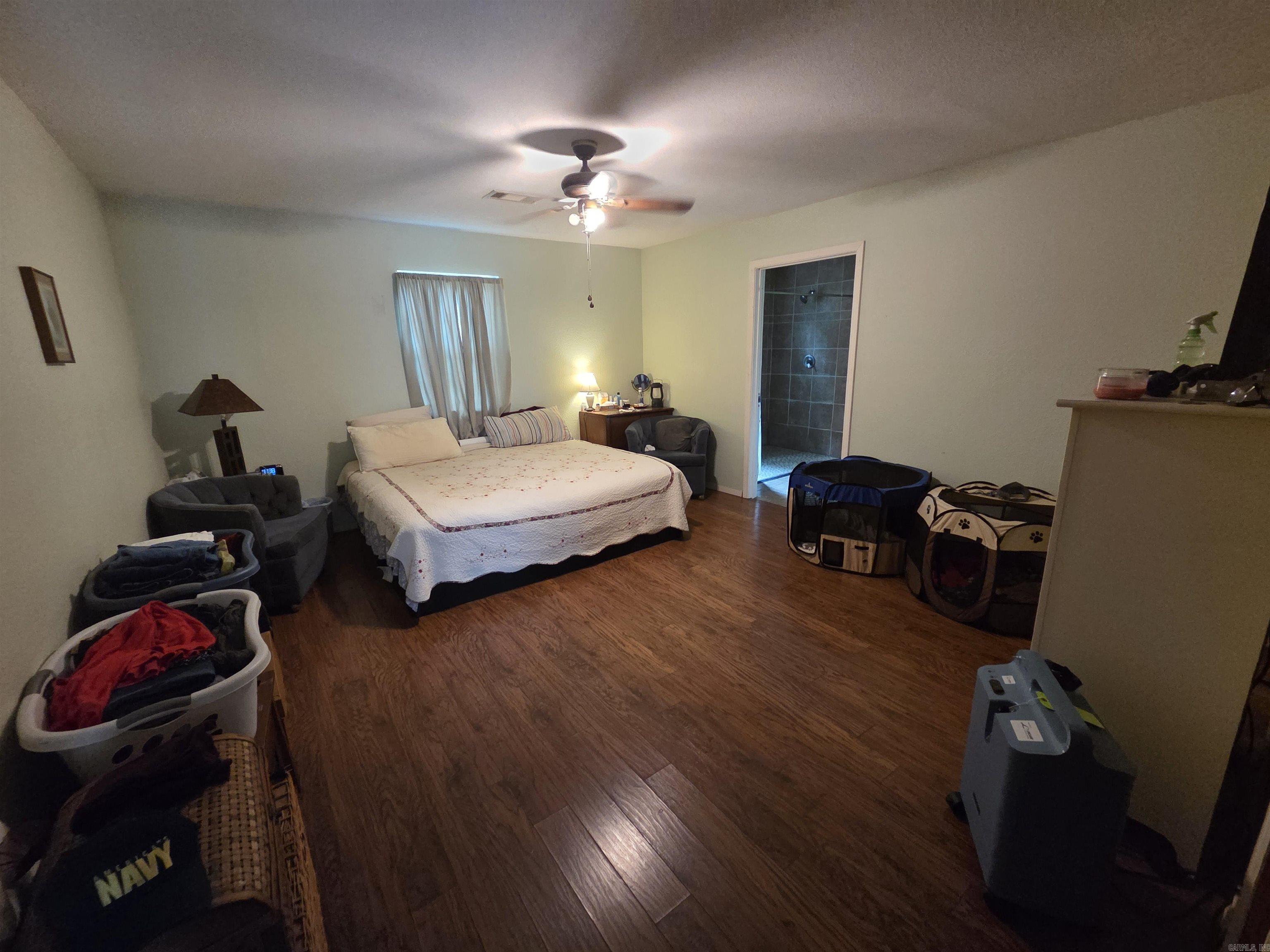 3810 E 6th  Russellville, AR