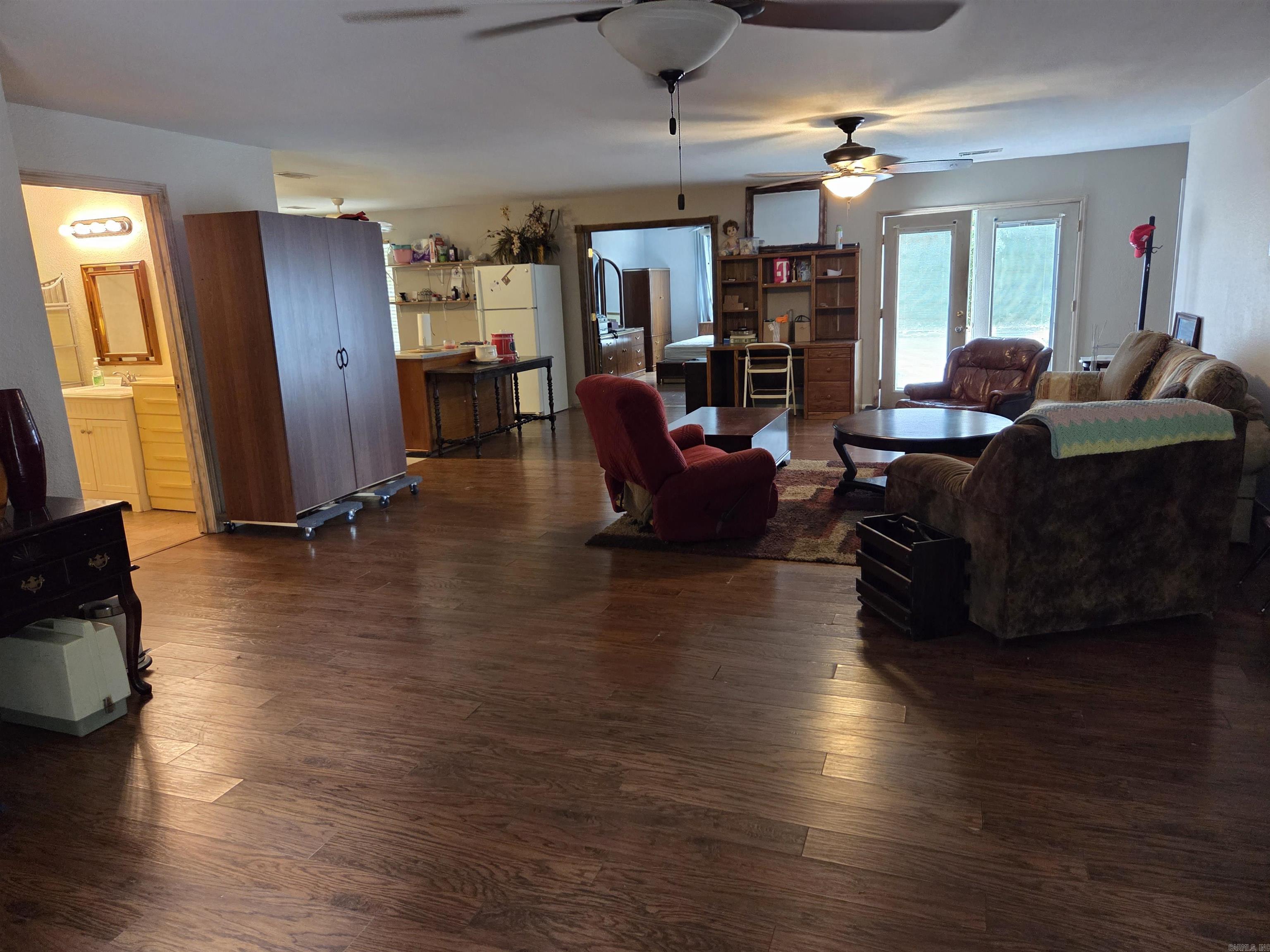 3810 E 6th  Russellville, AR
