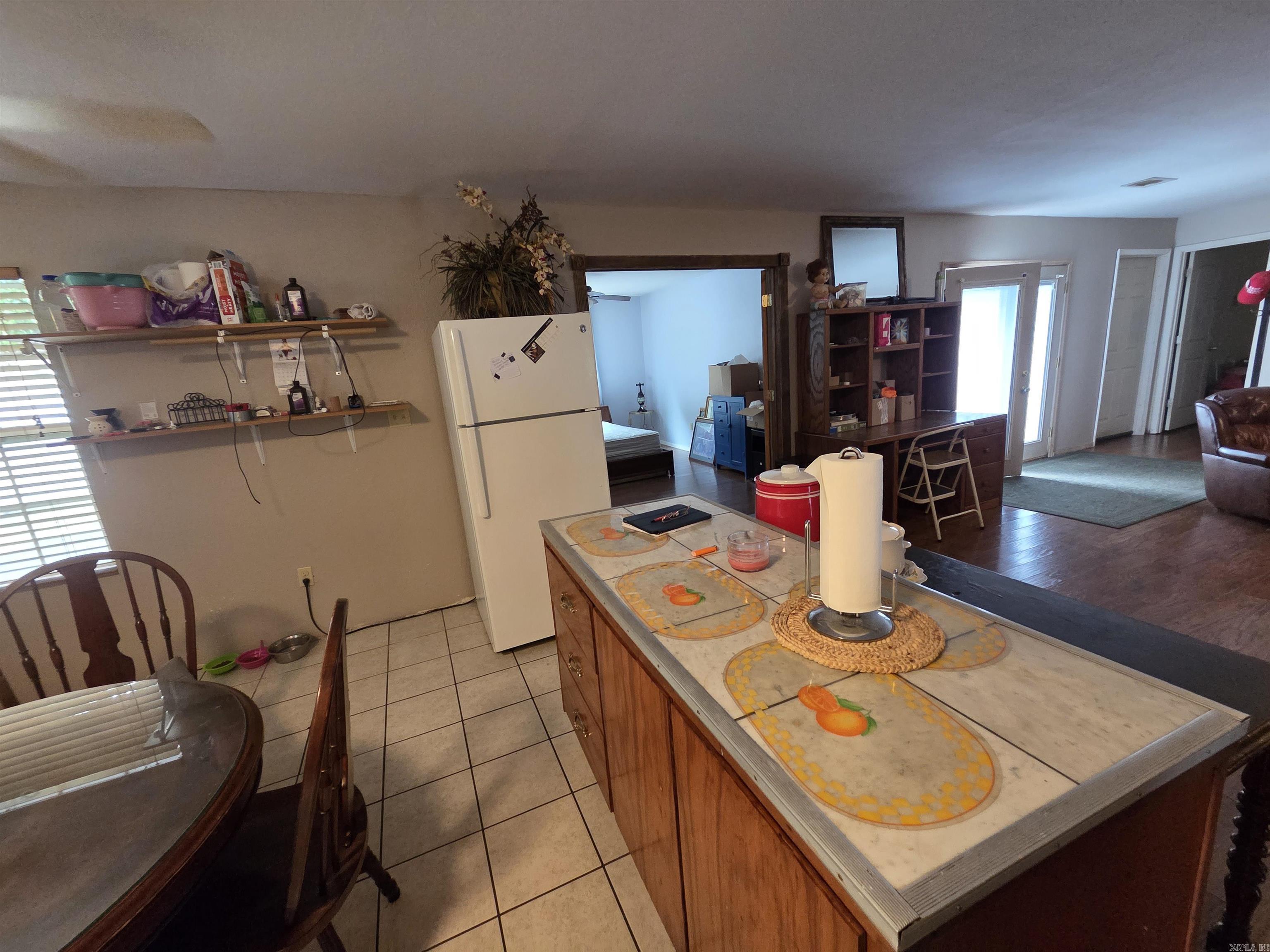 3810 E 6th  Russellville, AR