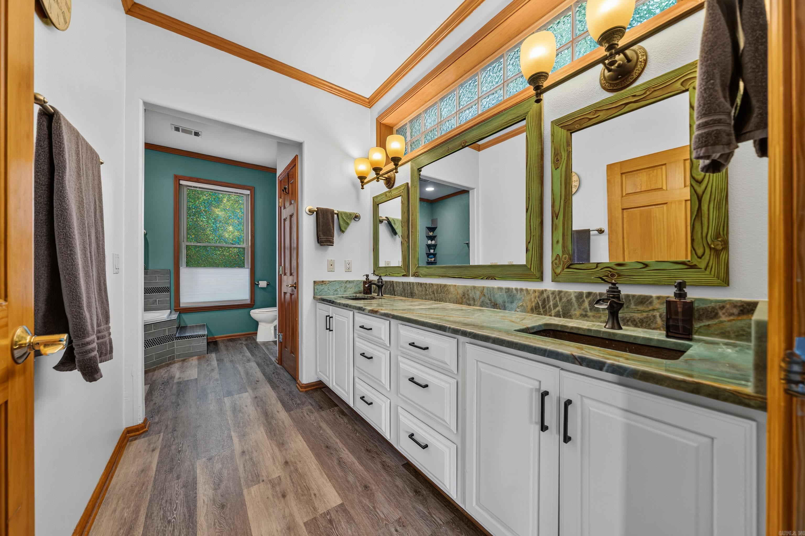 139 Waterfront  Hot Springs, AR
