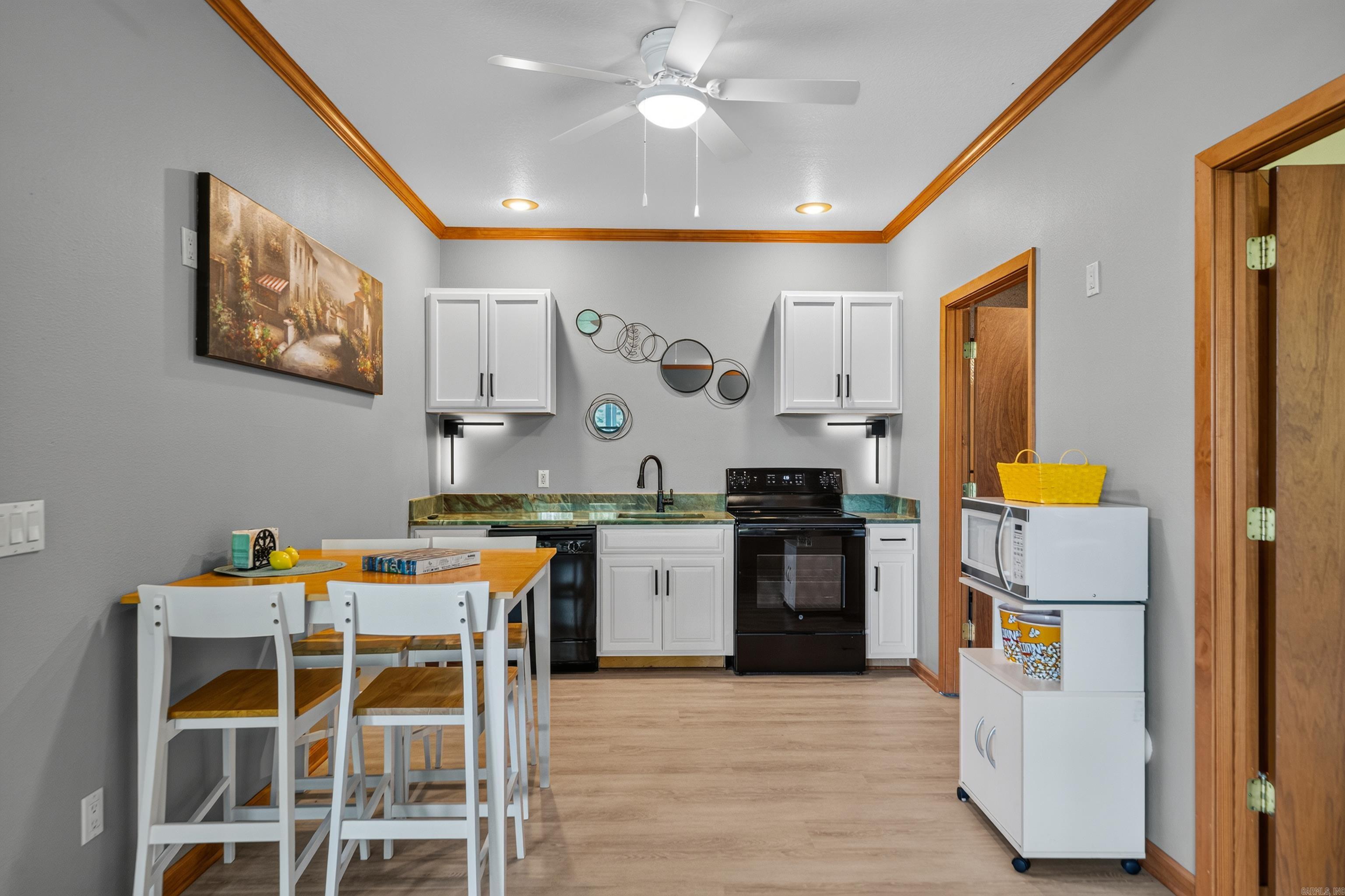 139 Waterfront  Hot Springs, AR