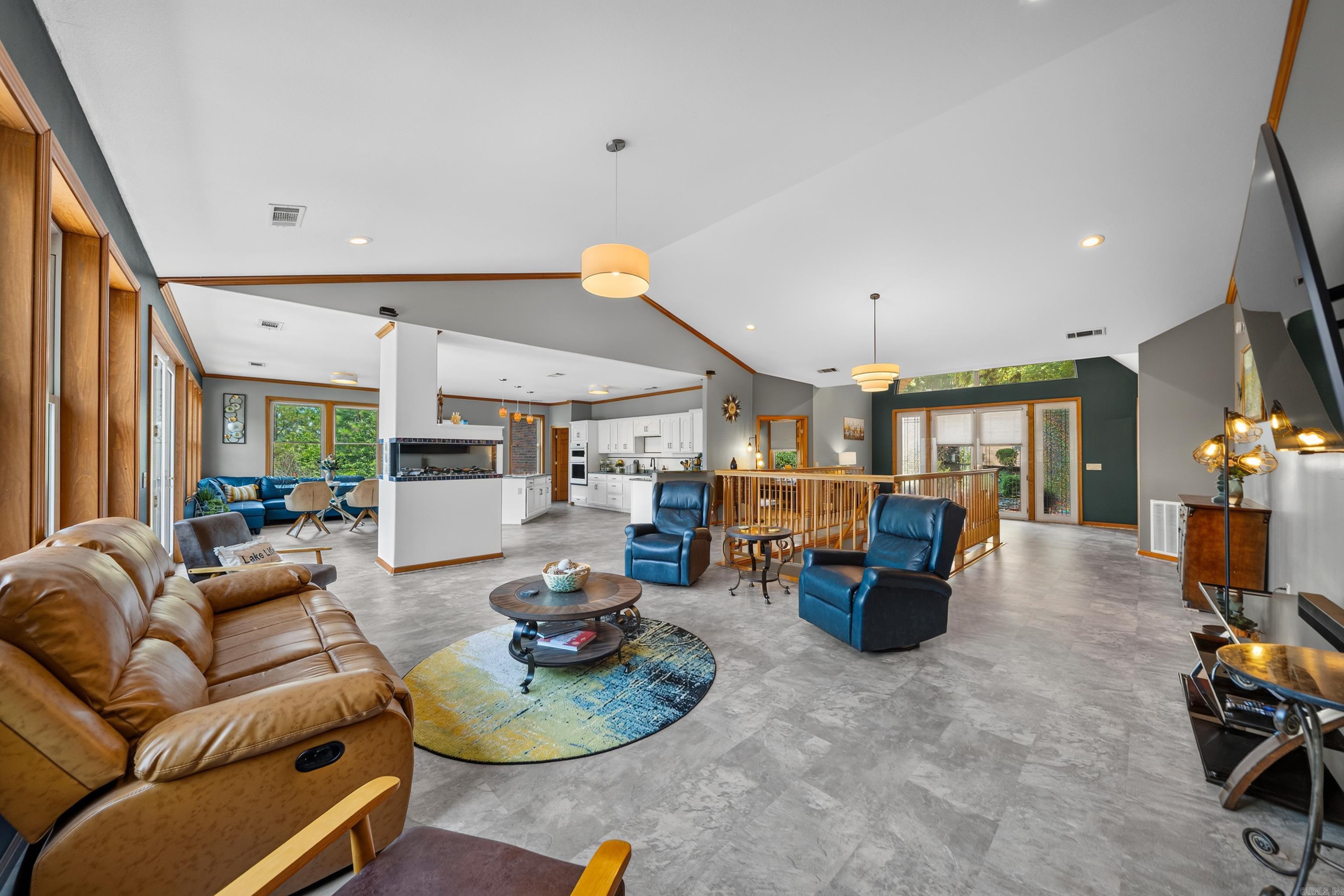 139 Waterfront  Hot Springs, AR