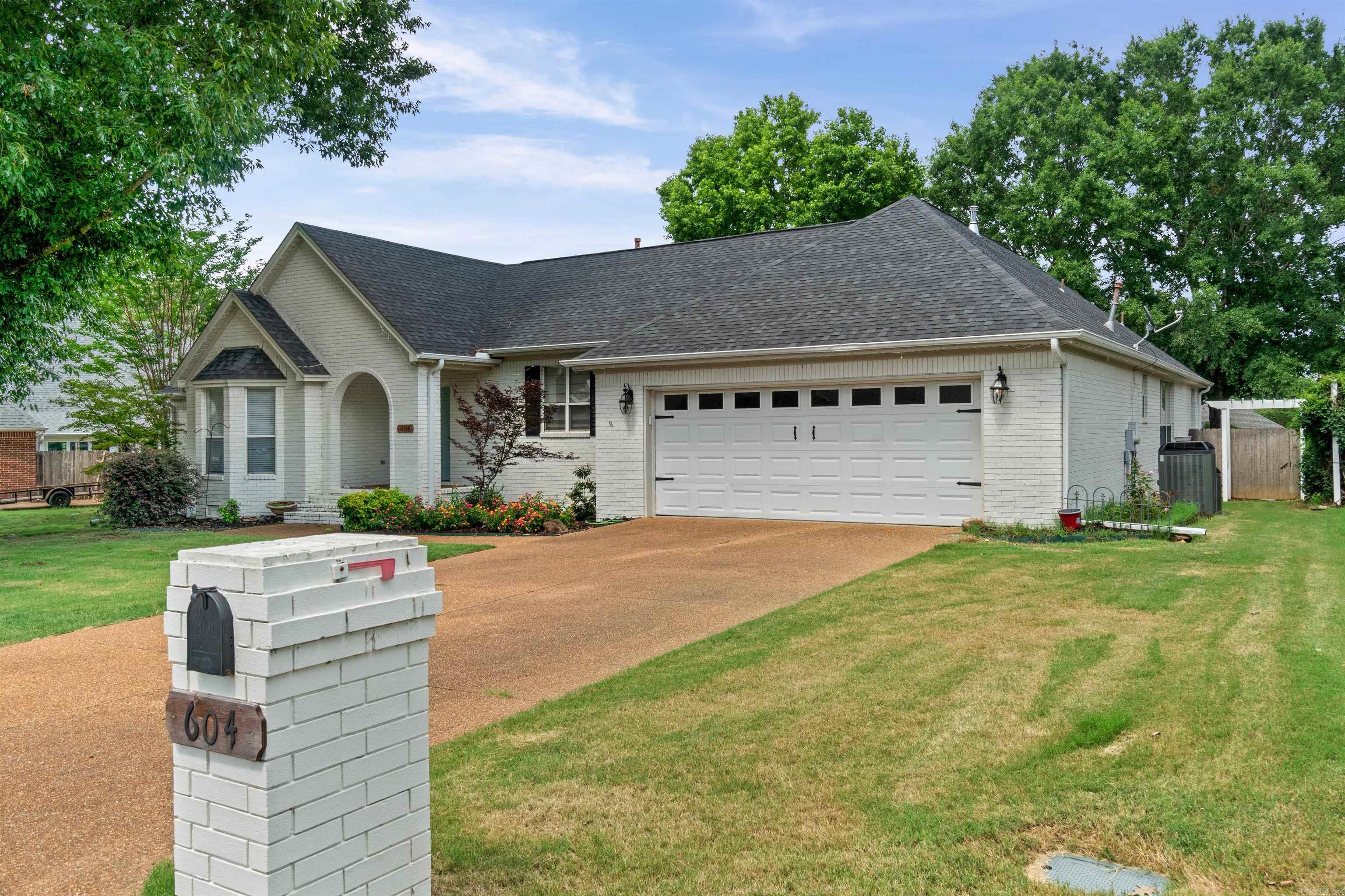 604 Pin Oak Dr  Searcy, AR