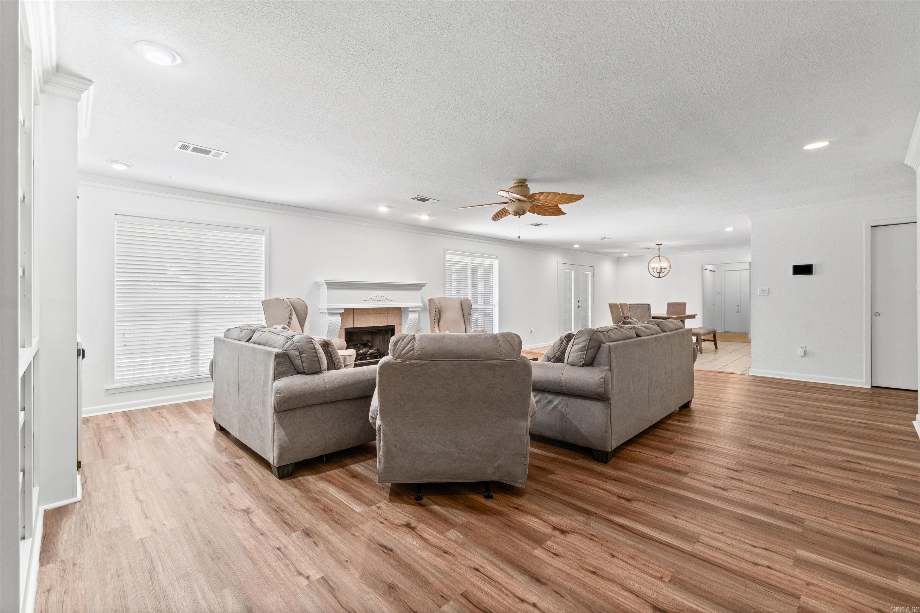604 Pin Oak Dr  Searcy, AR