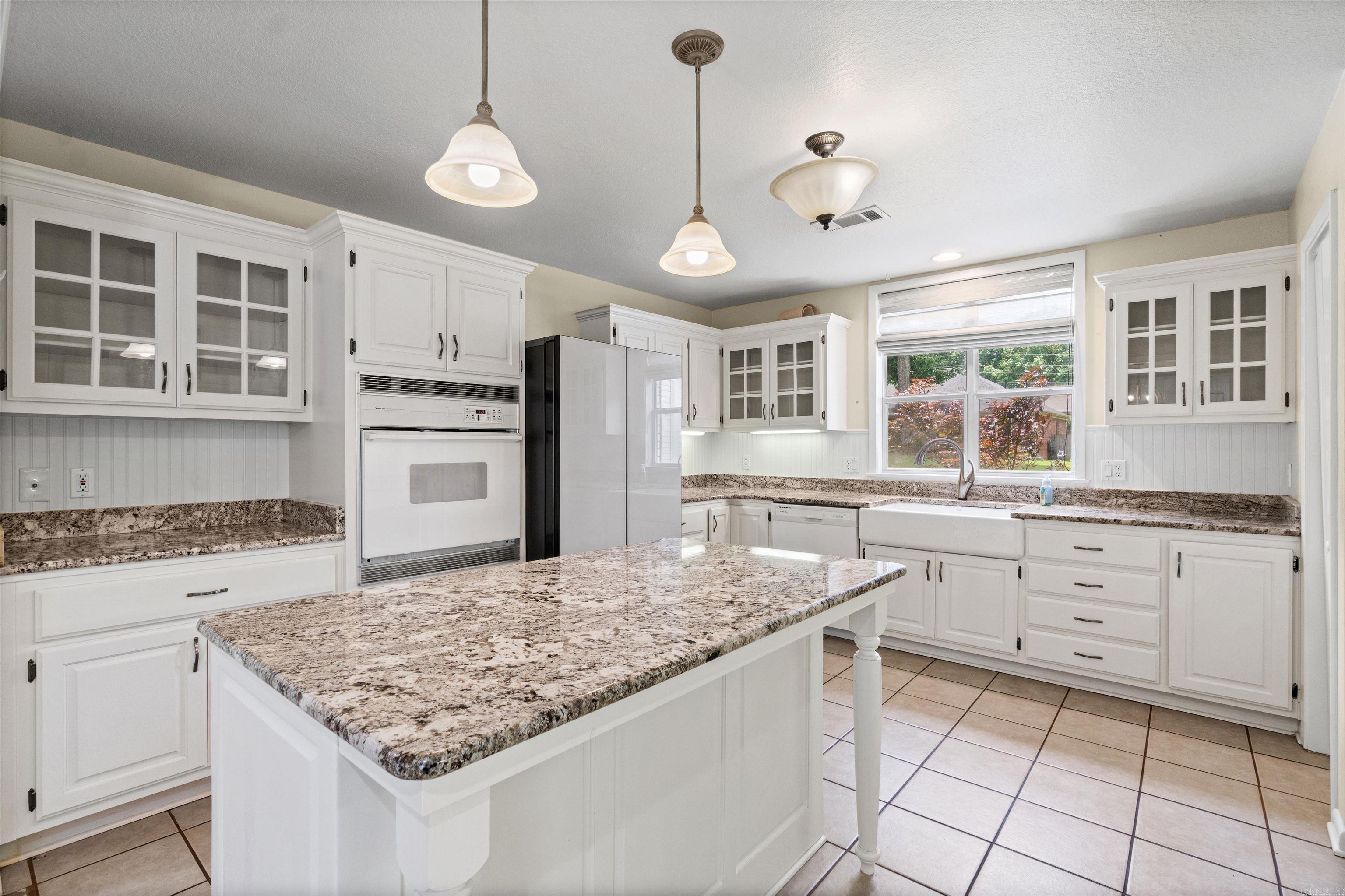 604 Pin Oak Dr  Searcy, AR