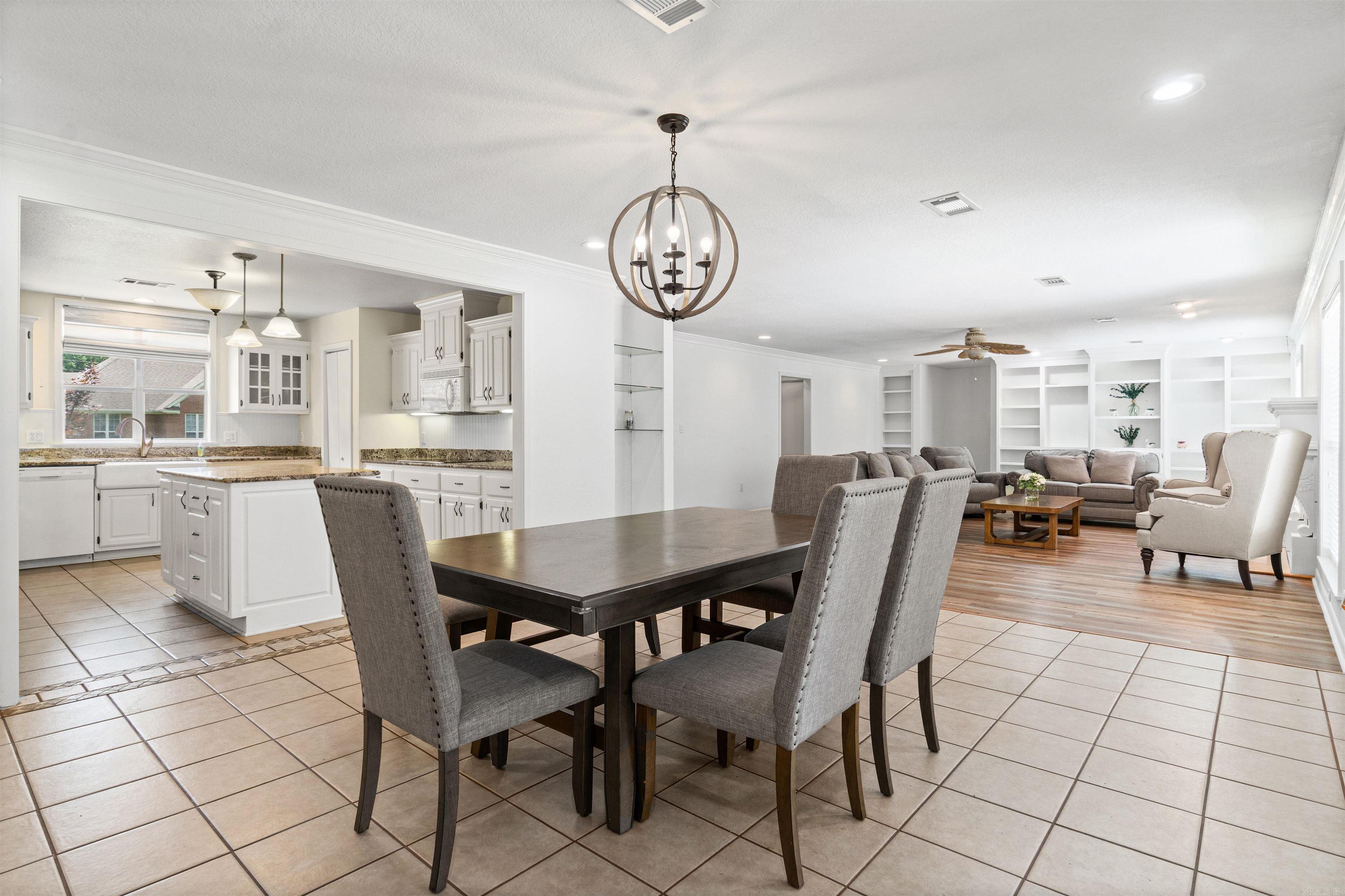 604 Pin Oak Dr  Searcy, AR