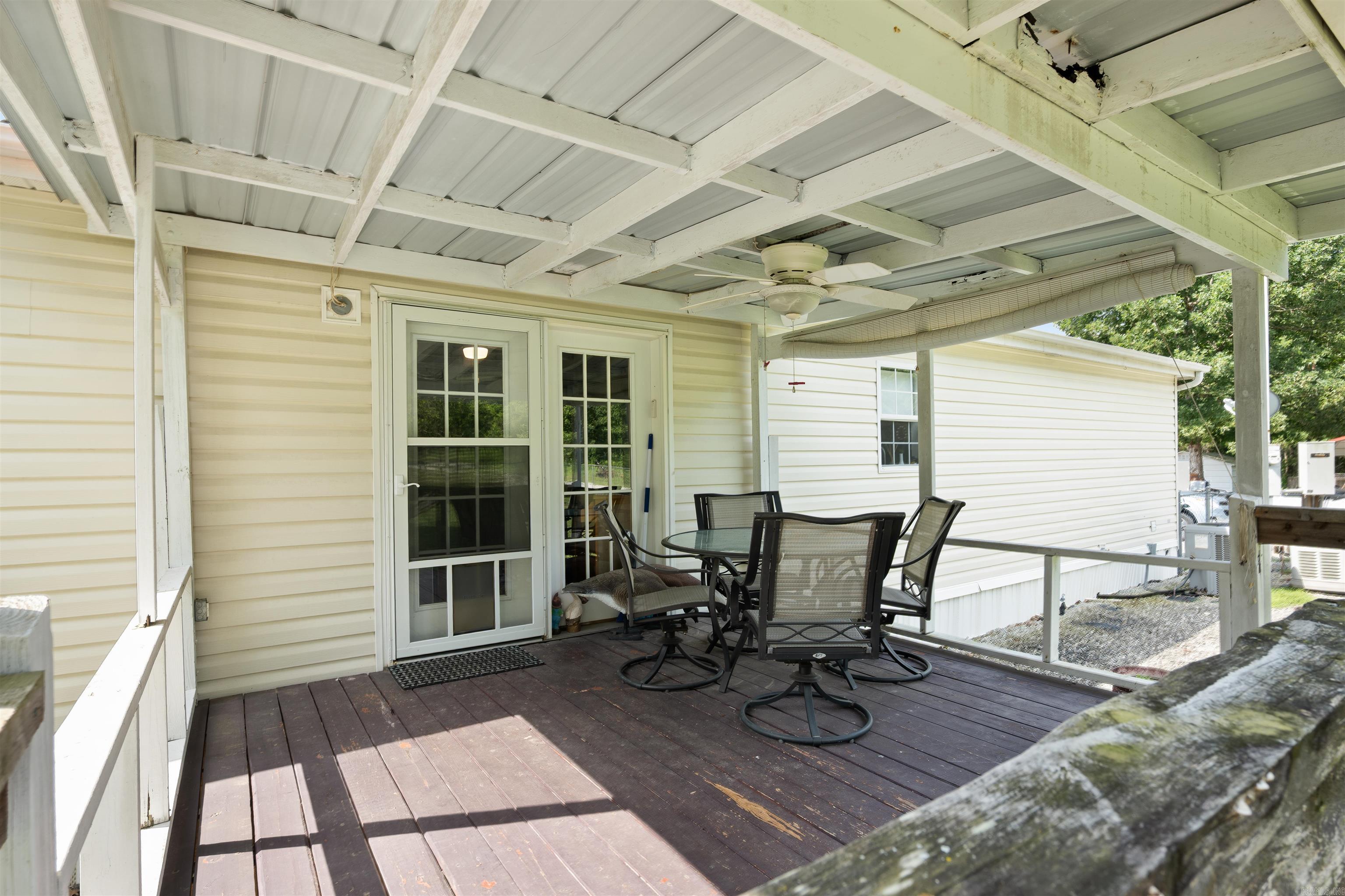 201 Lawrence Road 160  Smithville, AR