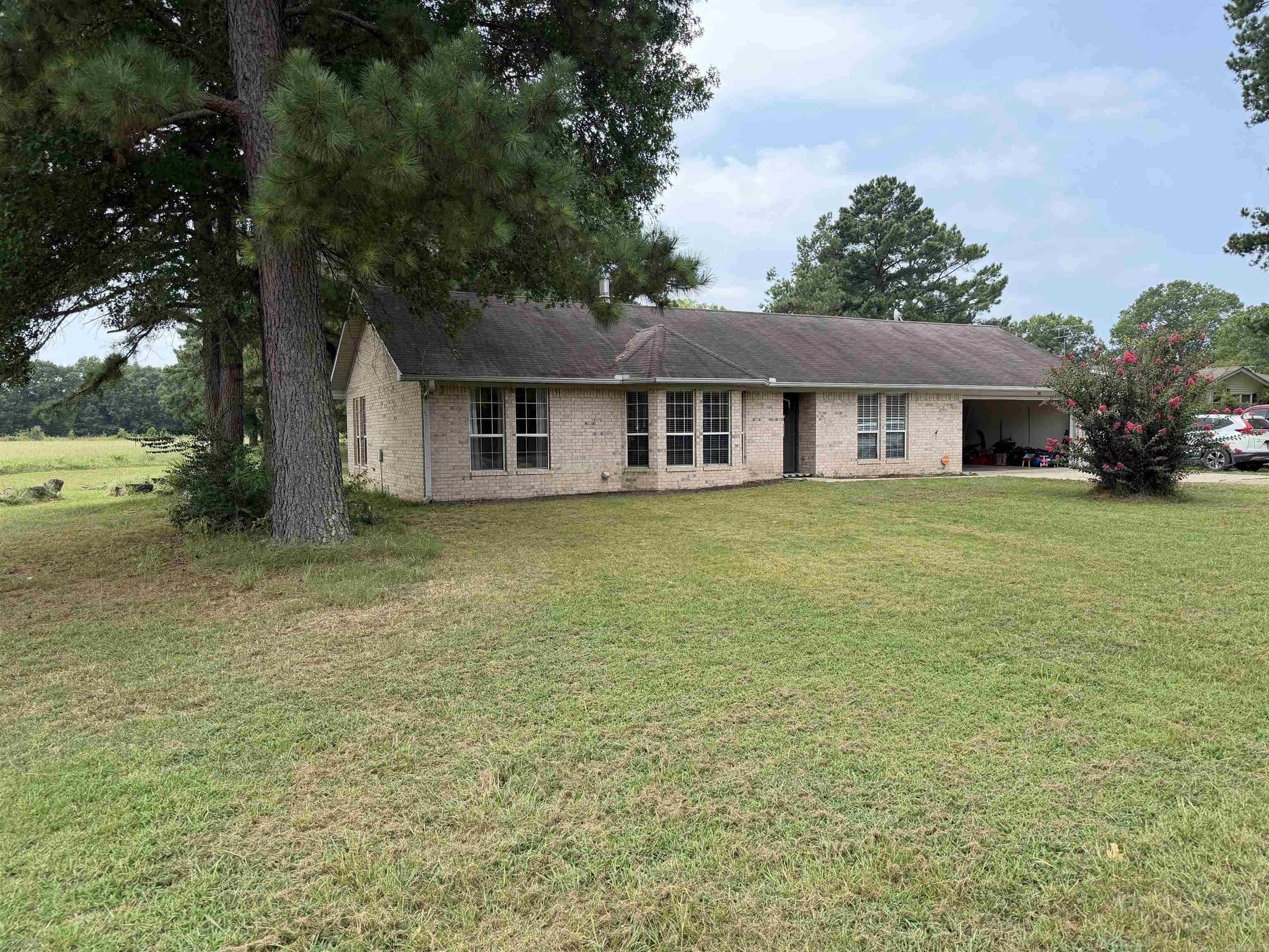 93 E Main  Greenbrier, AR