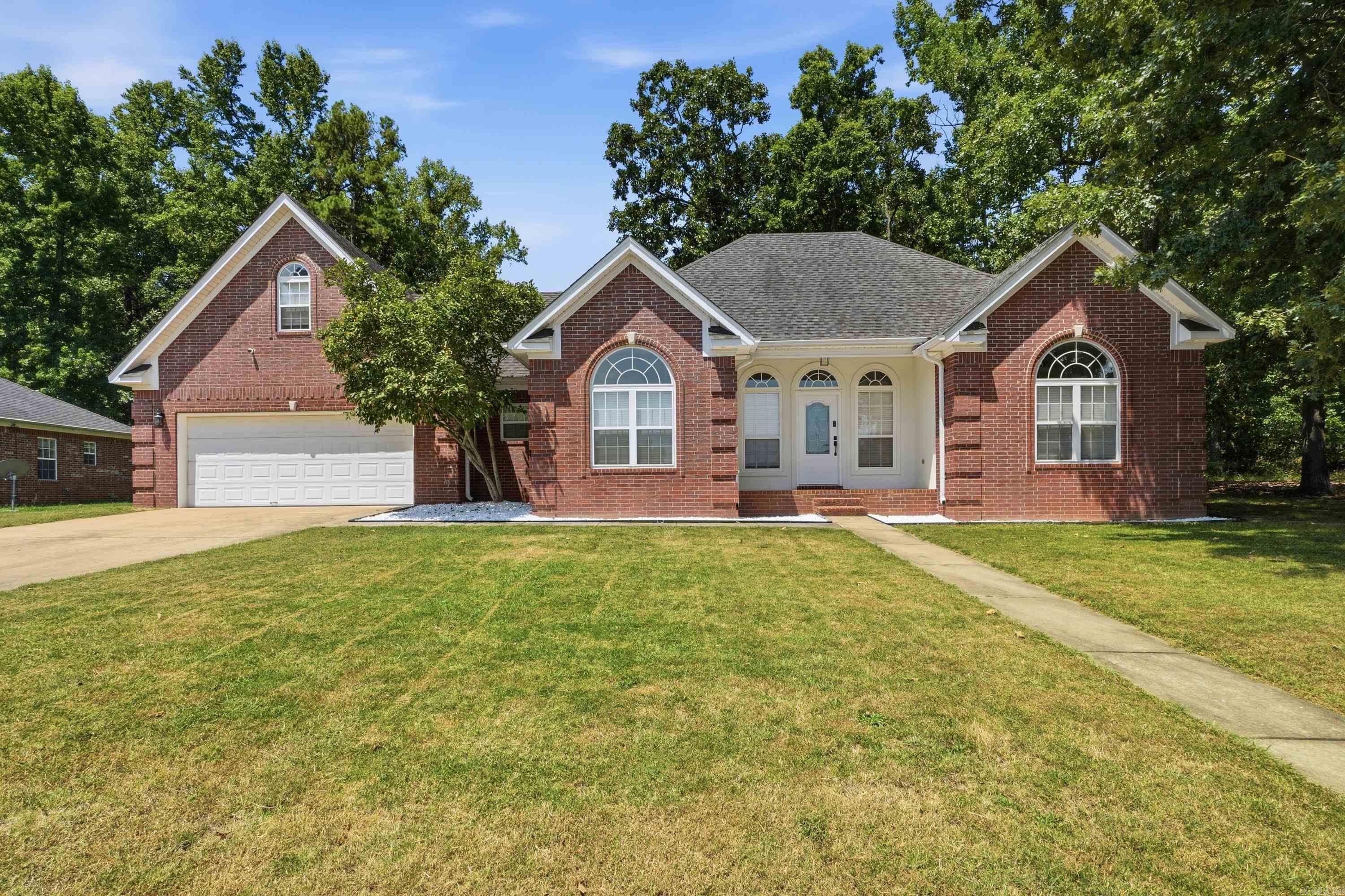 2  Shadetree  Mayflower, AR
