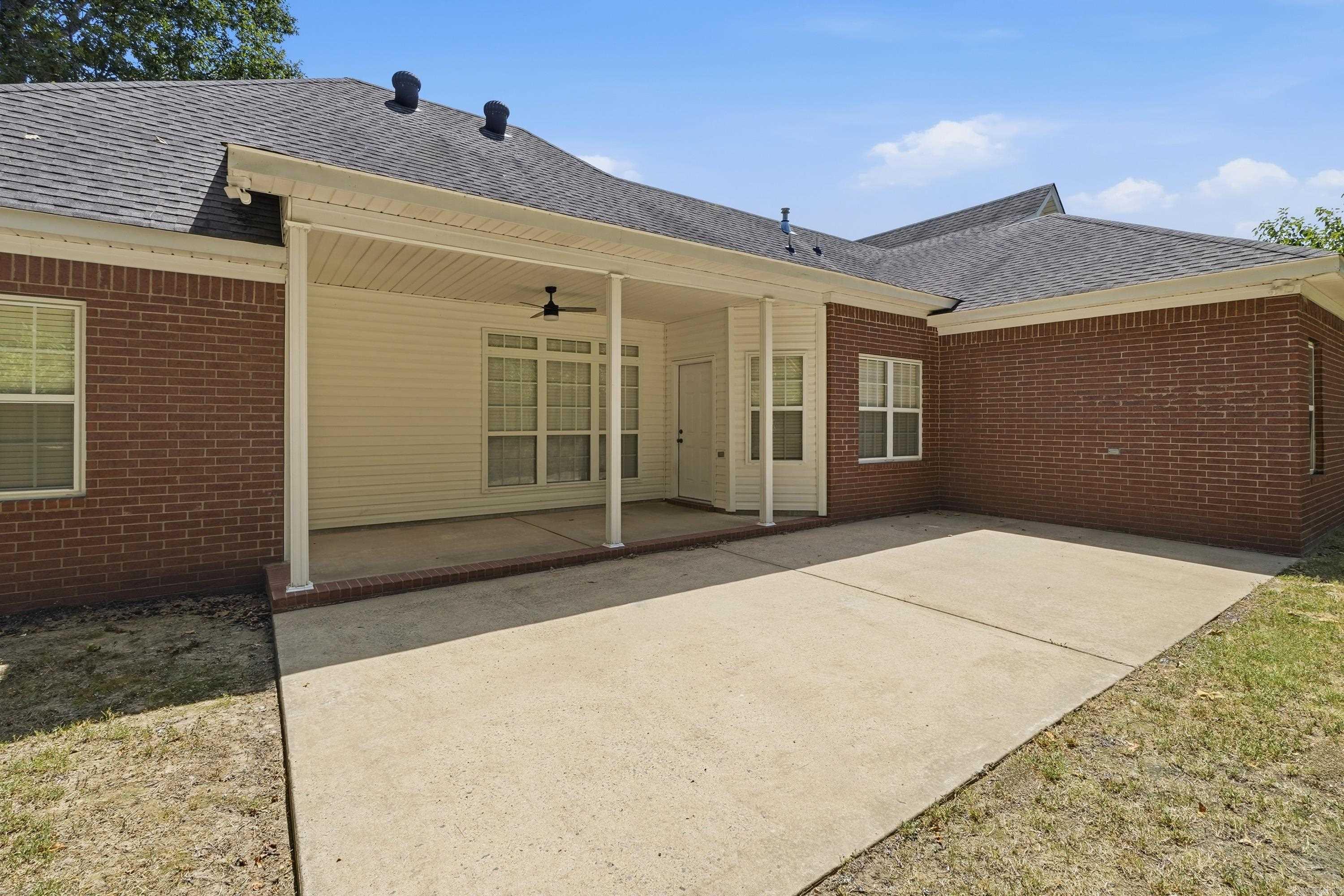 2 Shadetree  Mayflower, AR
