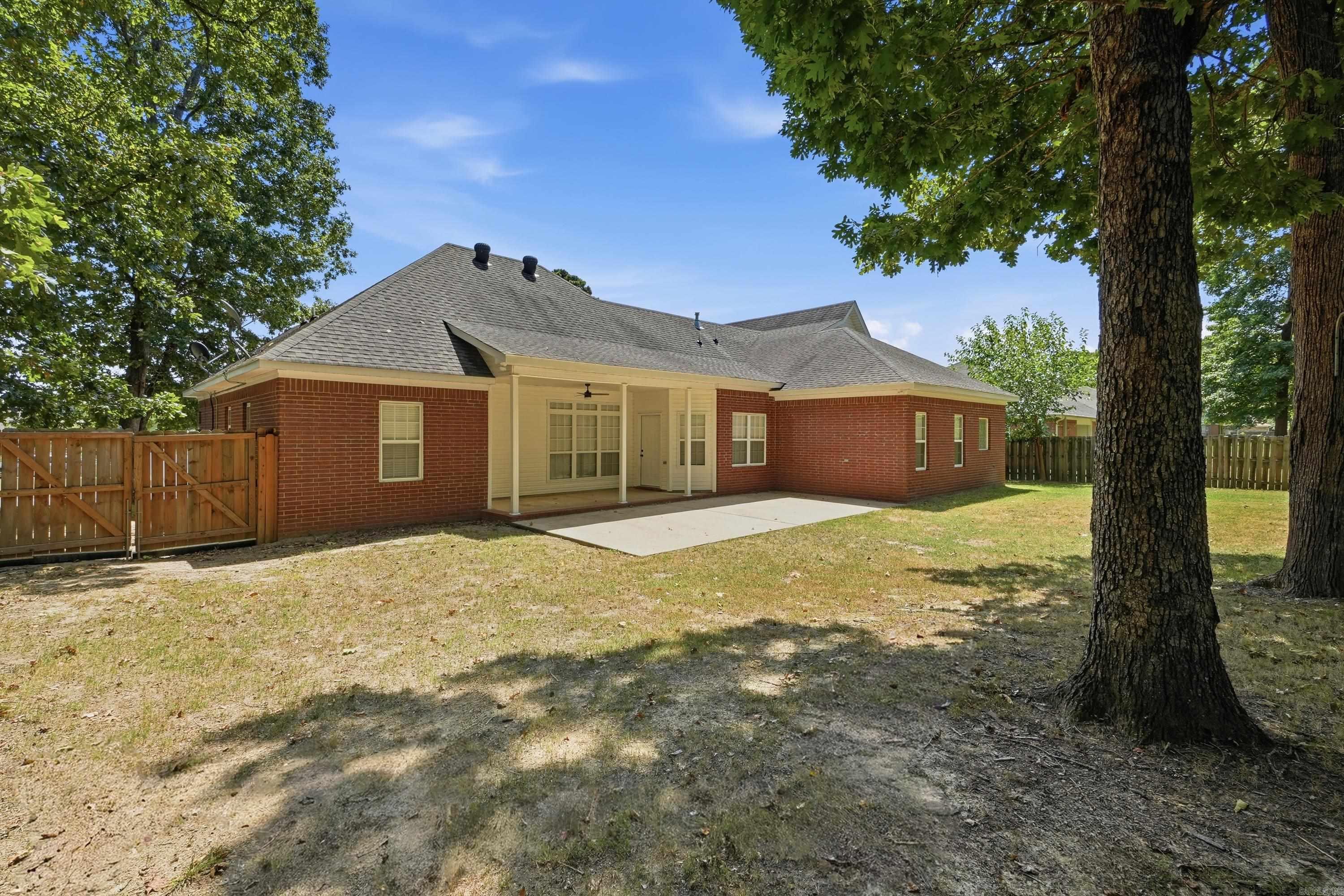 2 Shadetree  Mayflower, AR
