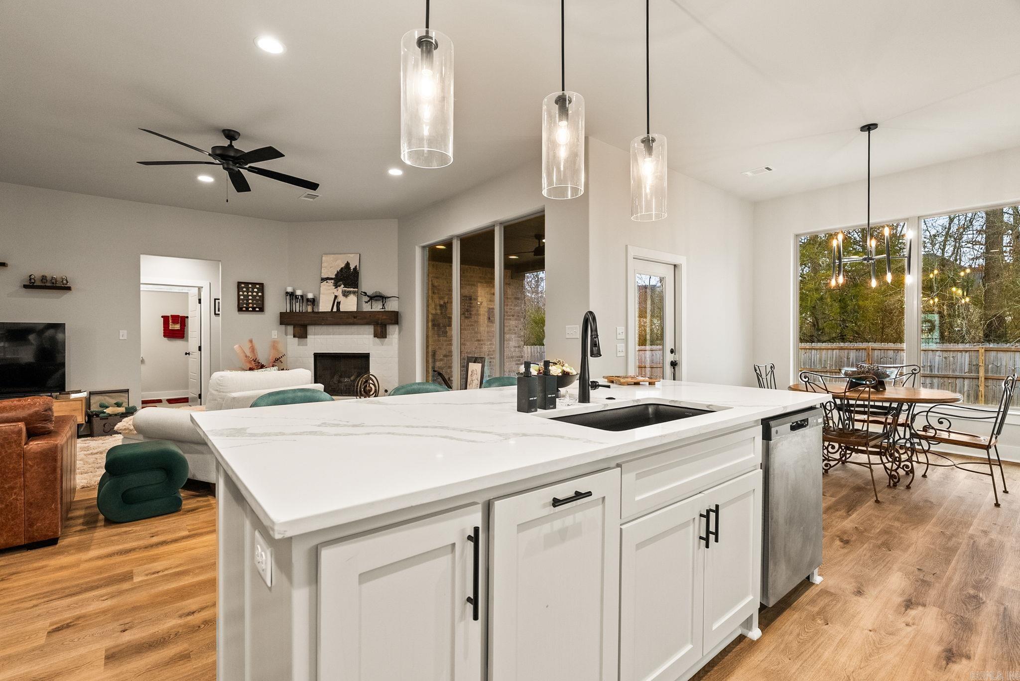 15015 Matterhorn  Maumelle, AR