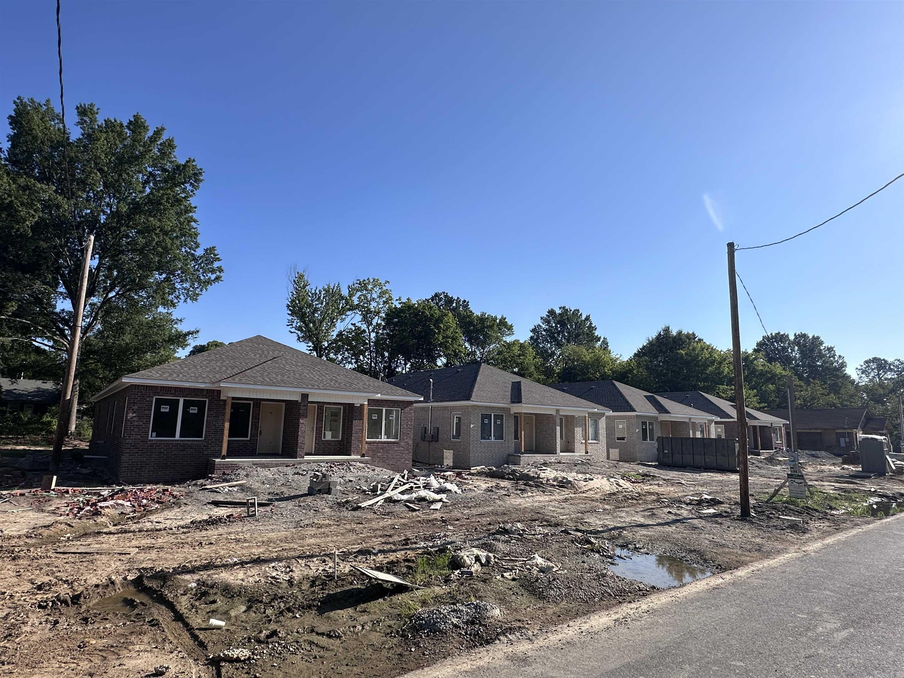 705 W 22nd Street — photo 3
