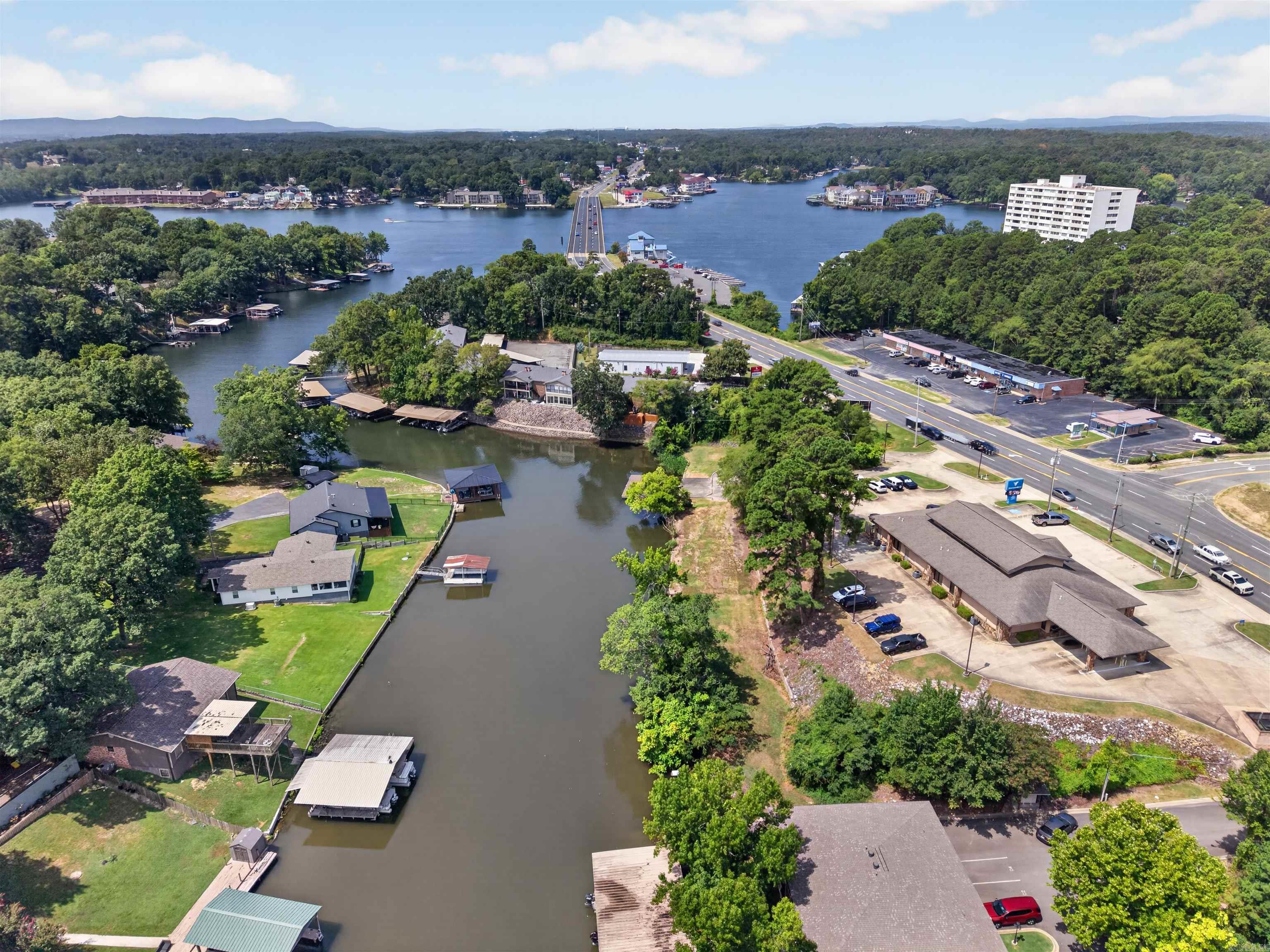 2315 Lakeshore Dr  Hot Springs, AR