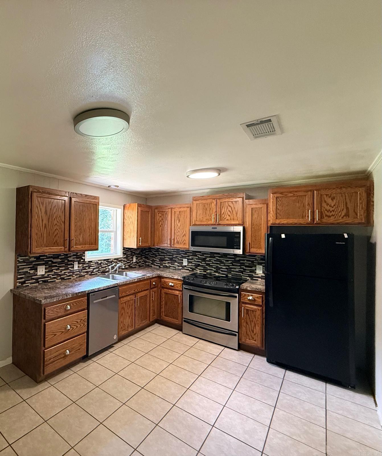 117 Cherry Wood  Searcy, AR