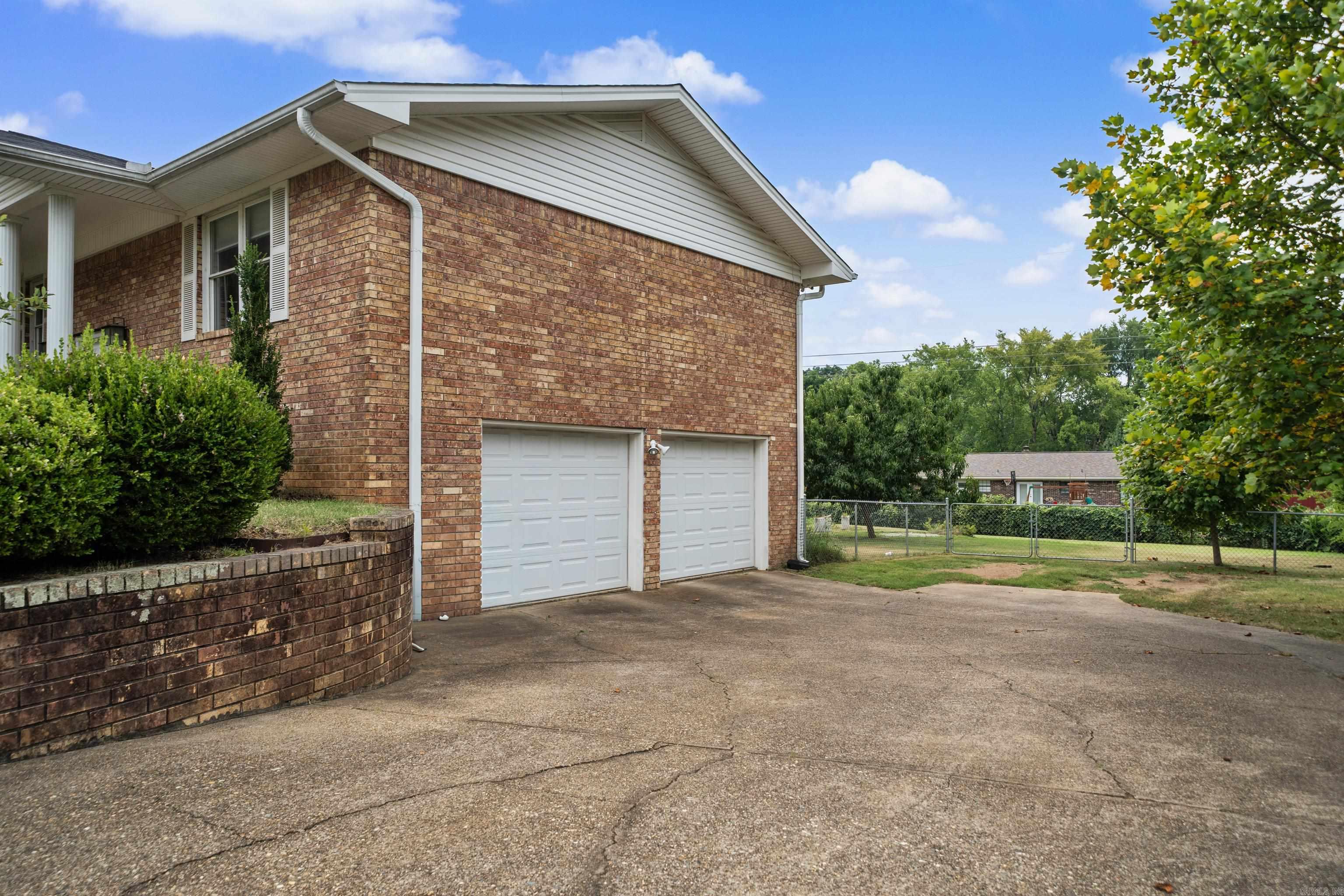 113 San Mateo  Hot Springs, AR