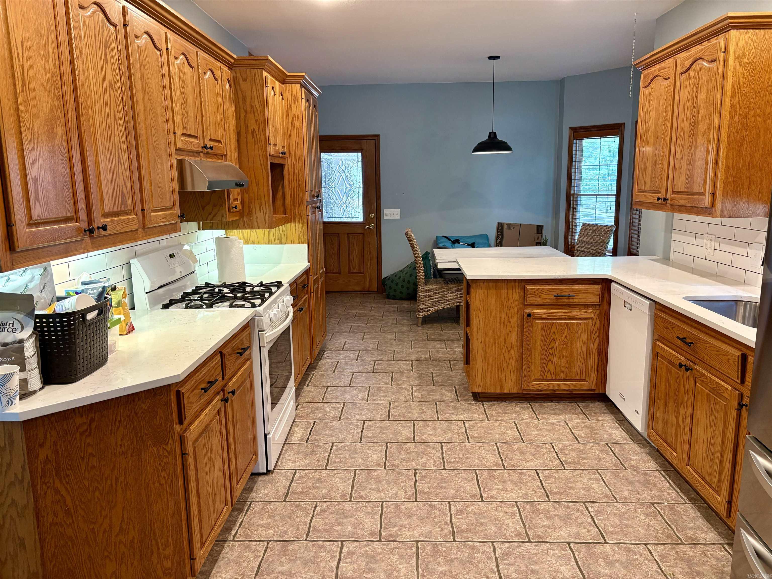 1472 E Main St.  Batesville, AR