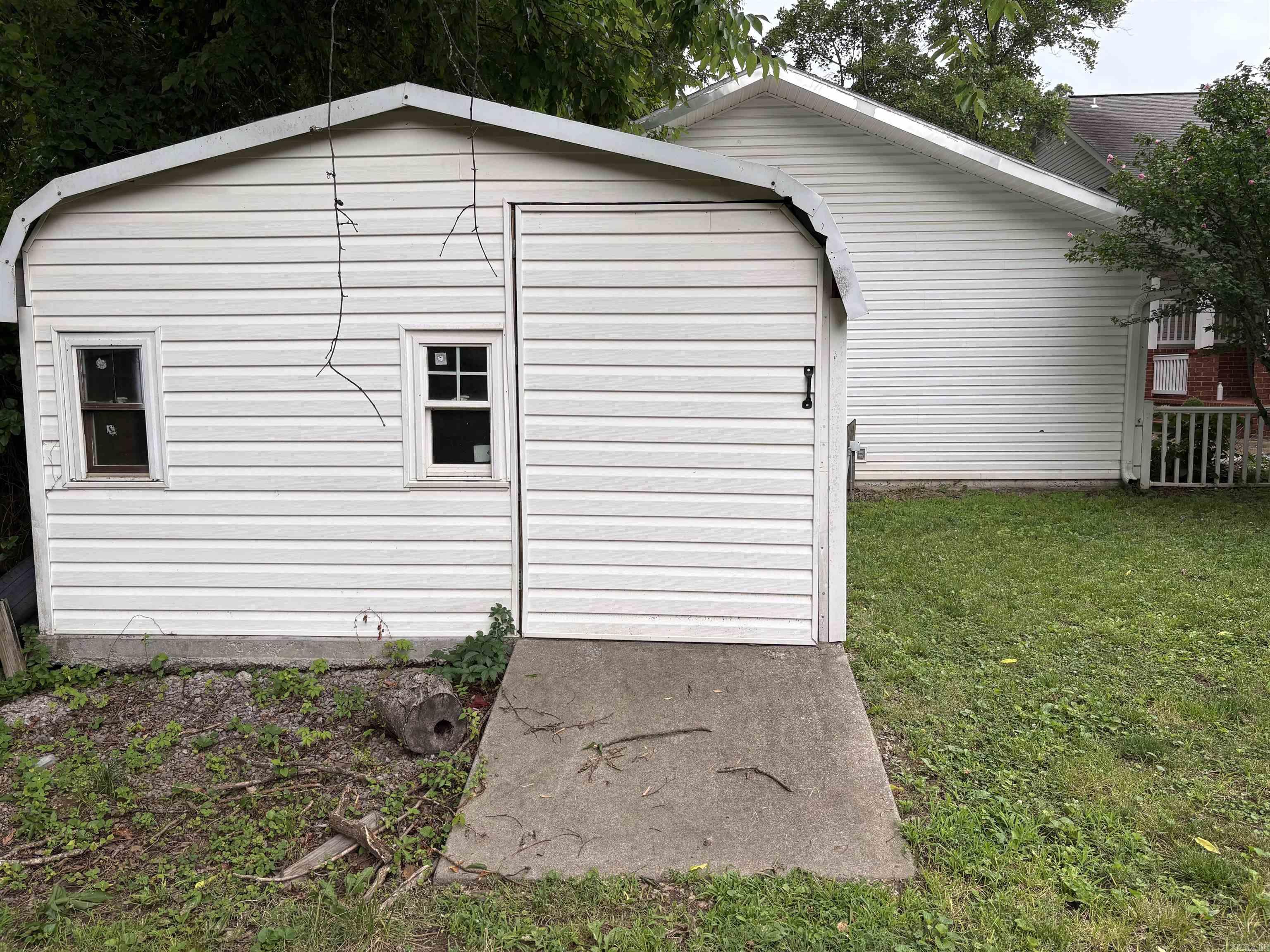 1472 E Main St.  Batesville, AR