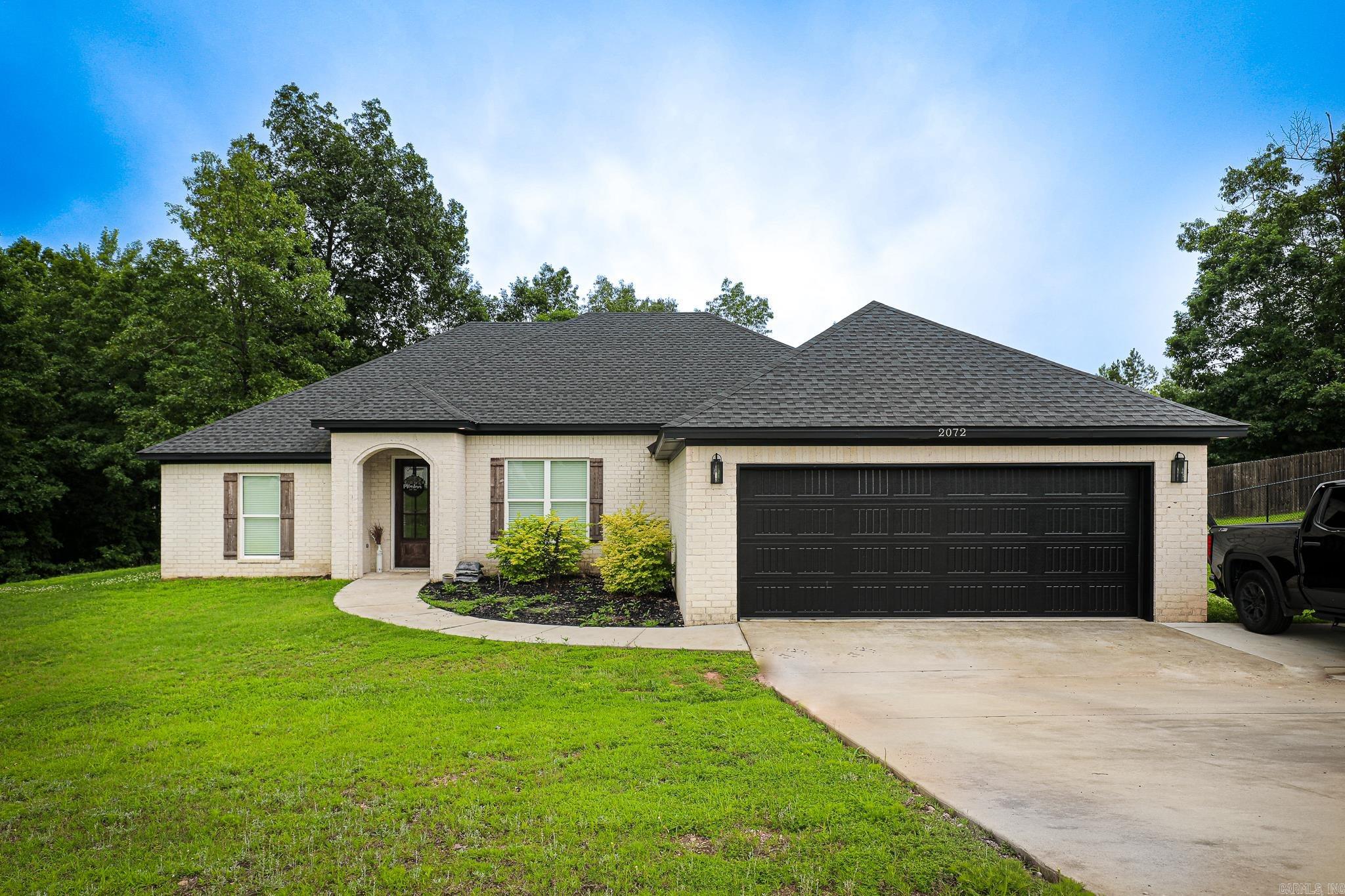 2072  Creekwood  Bauxite, AR