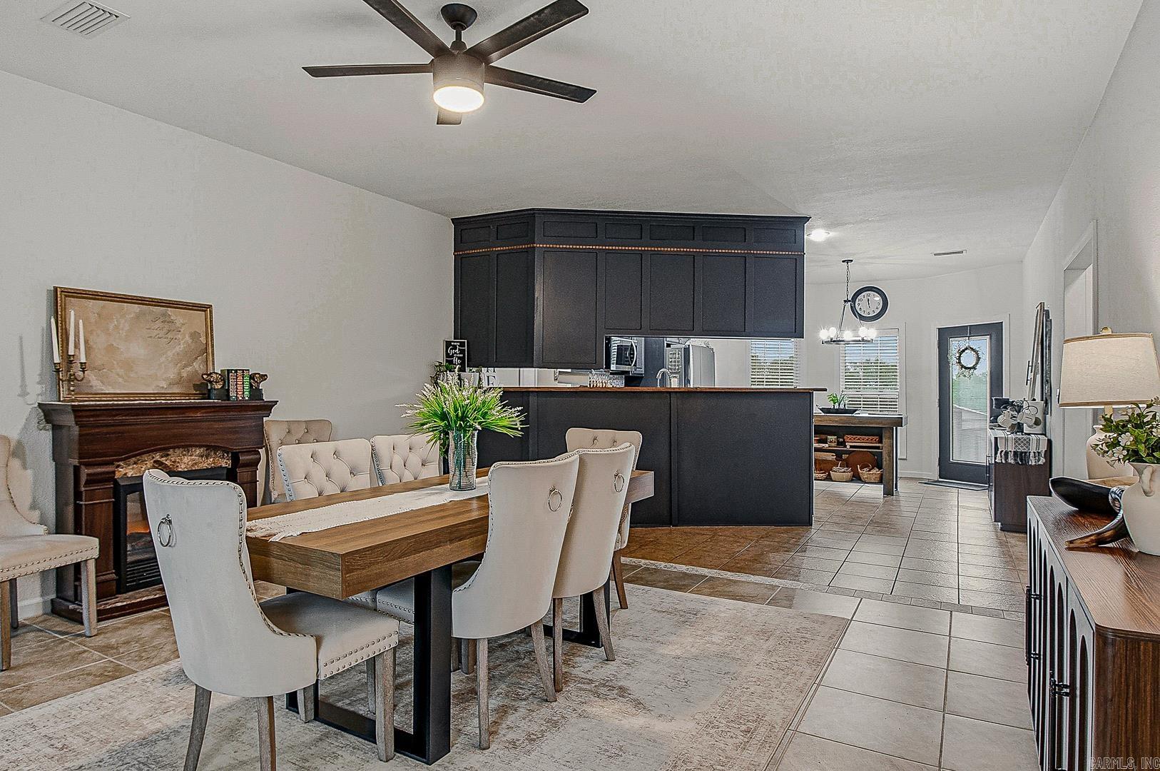 2135 Misenheimer  Mountain View, AR