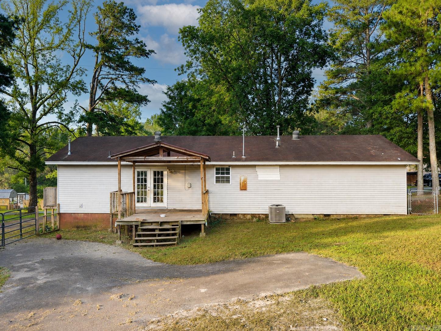 145 Biroja  Clinton, AR