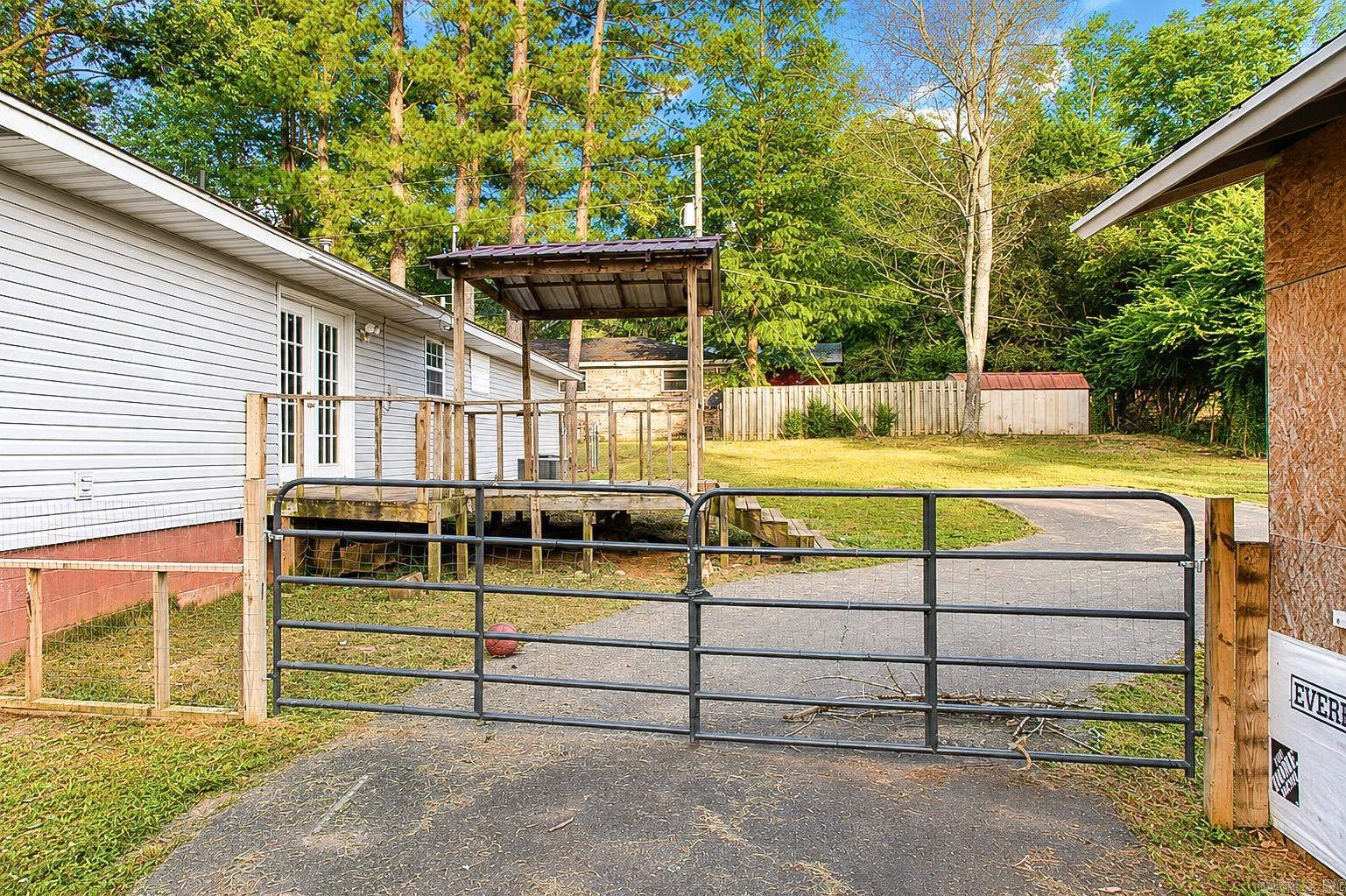 145 Biroja  Clinton, AR