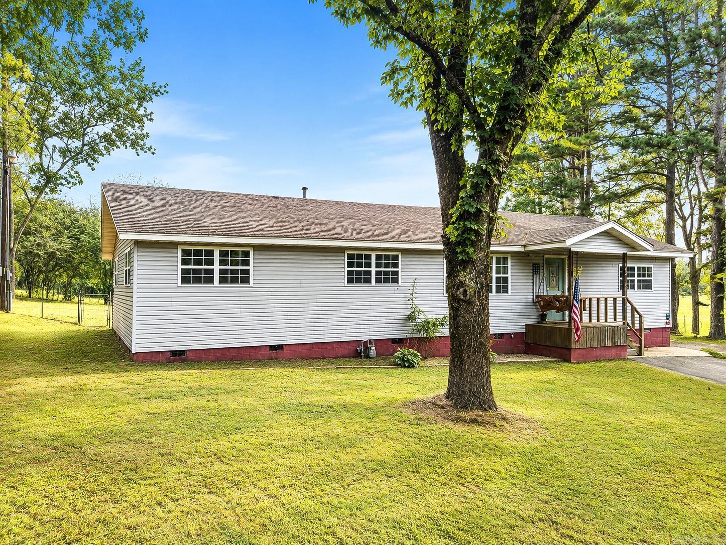 145 Biroja  Clinton, AR