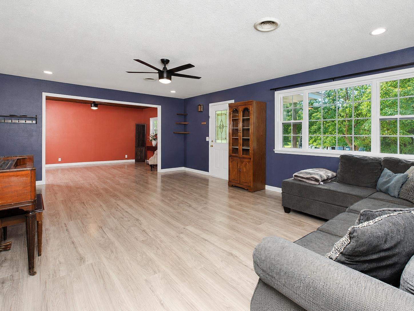 145 Biroja  Clinton, AR