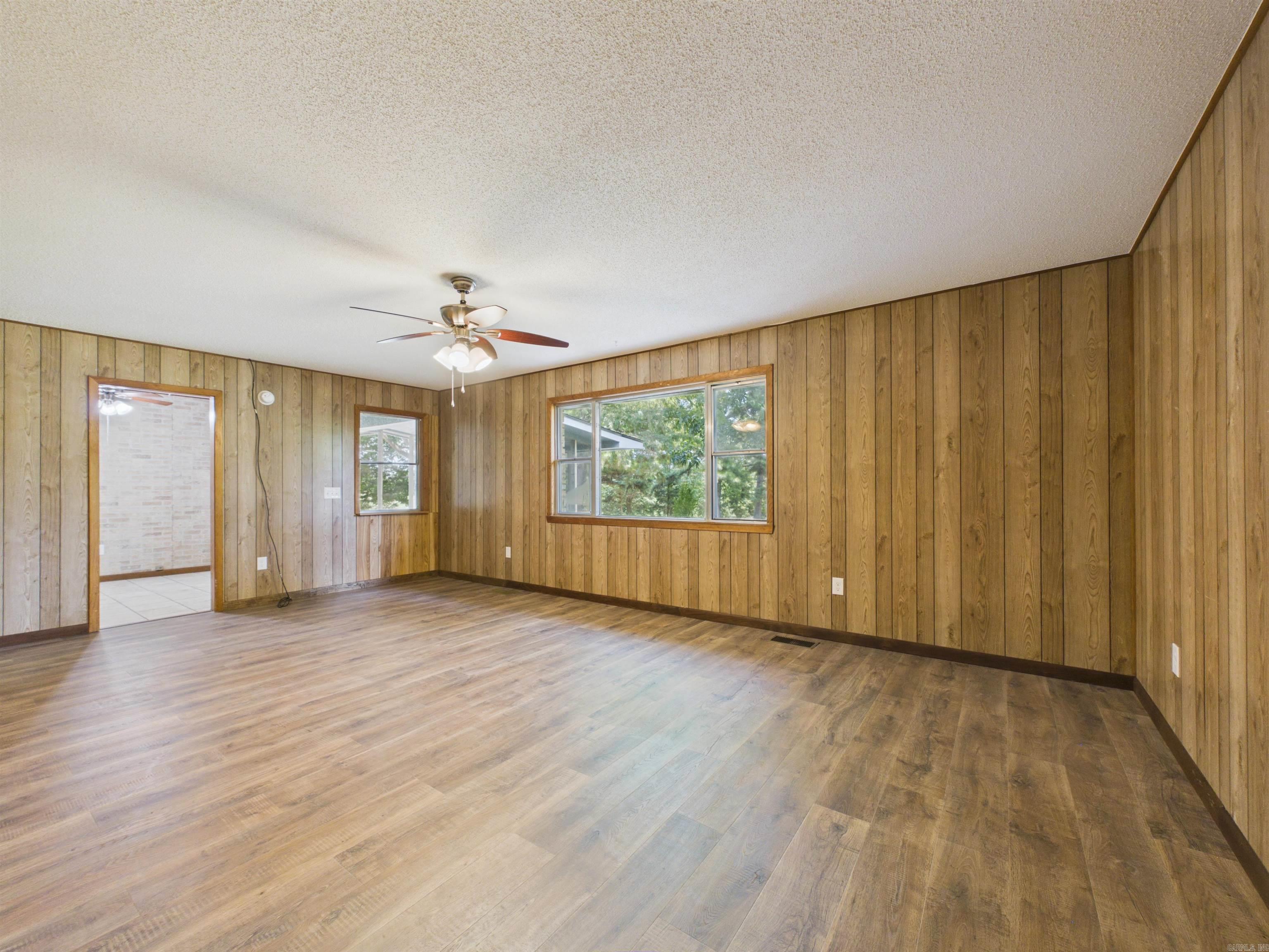 55 Hall Dr  Magness, AR