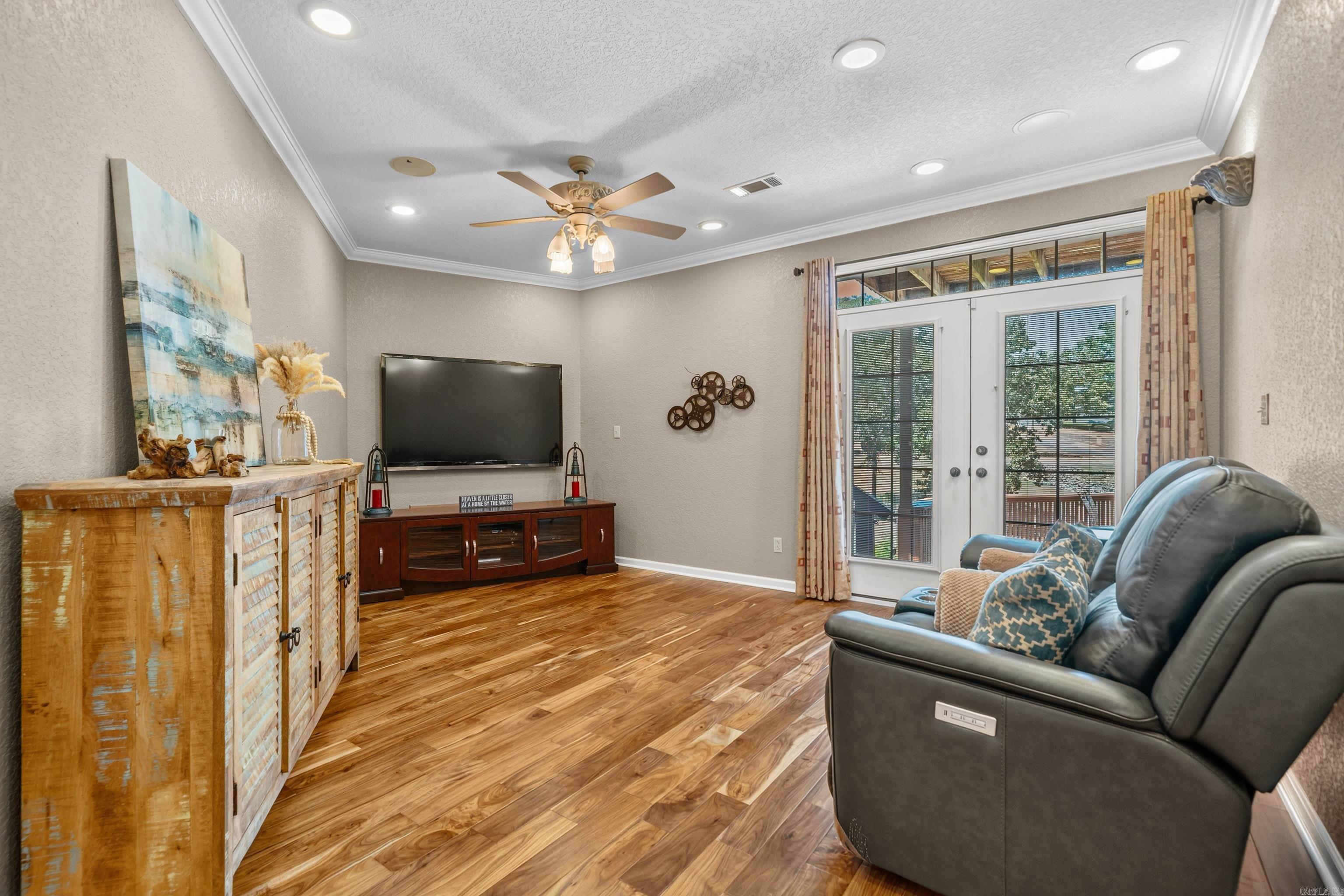 165 Paddock Point Hot Springs, AR 71913