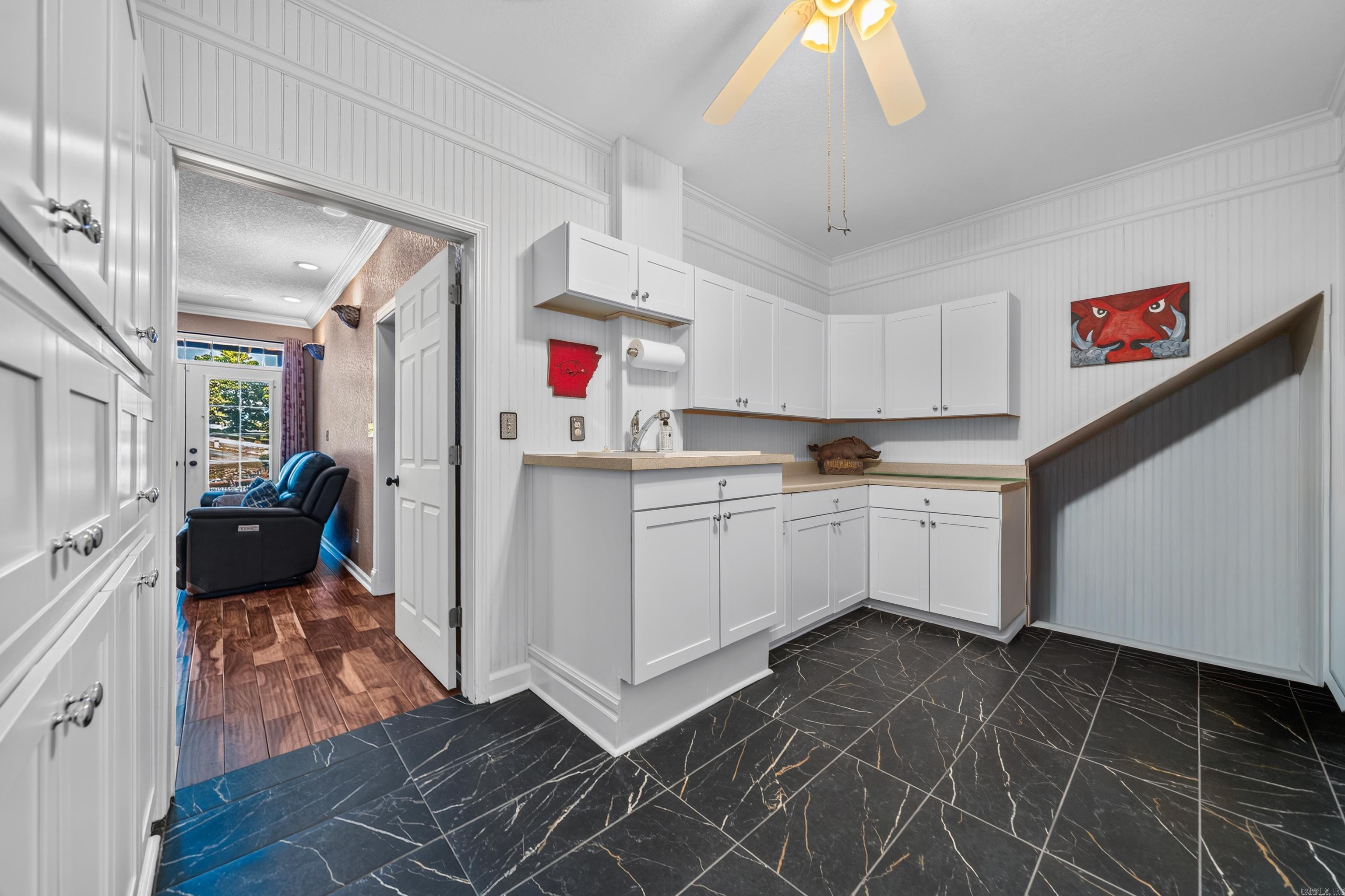 165 Paddock Point Hot Springs, AR 71913