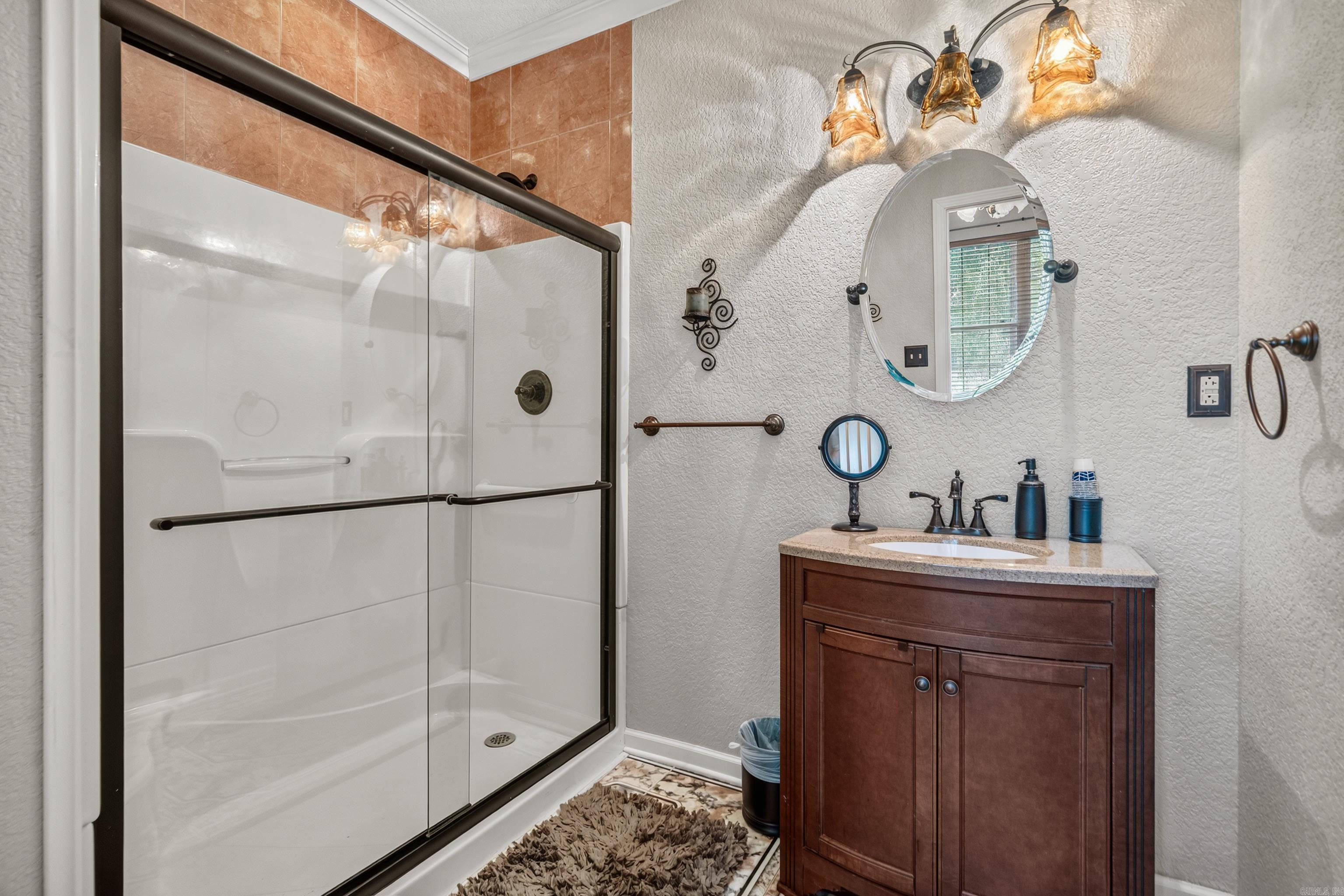 165 Paddock Point Hot Springs, AR 71913