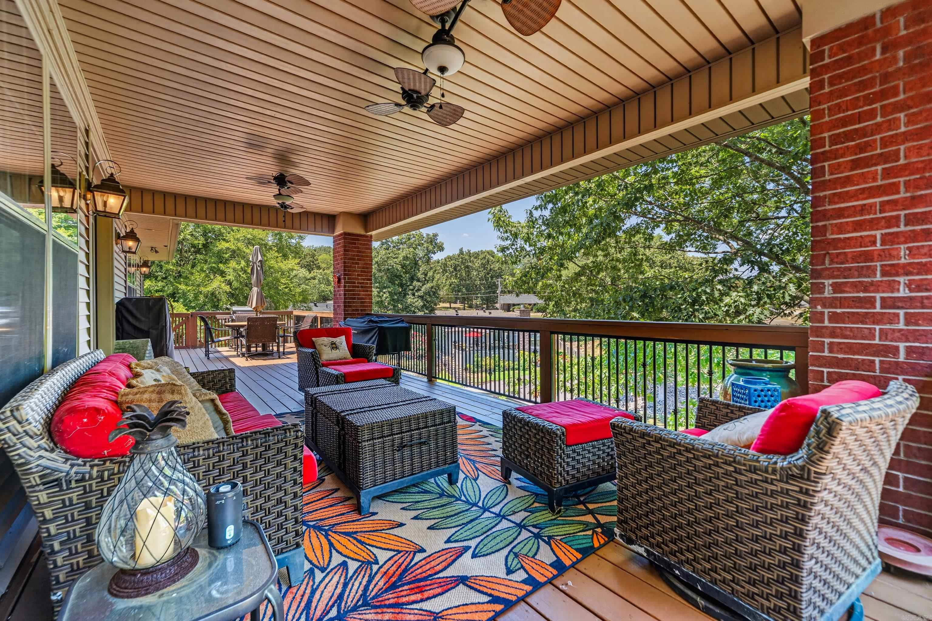 165 Paddock Point Hot Springs, AR 71913