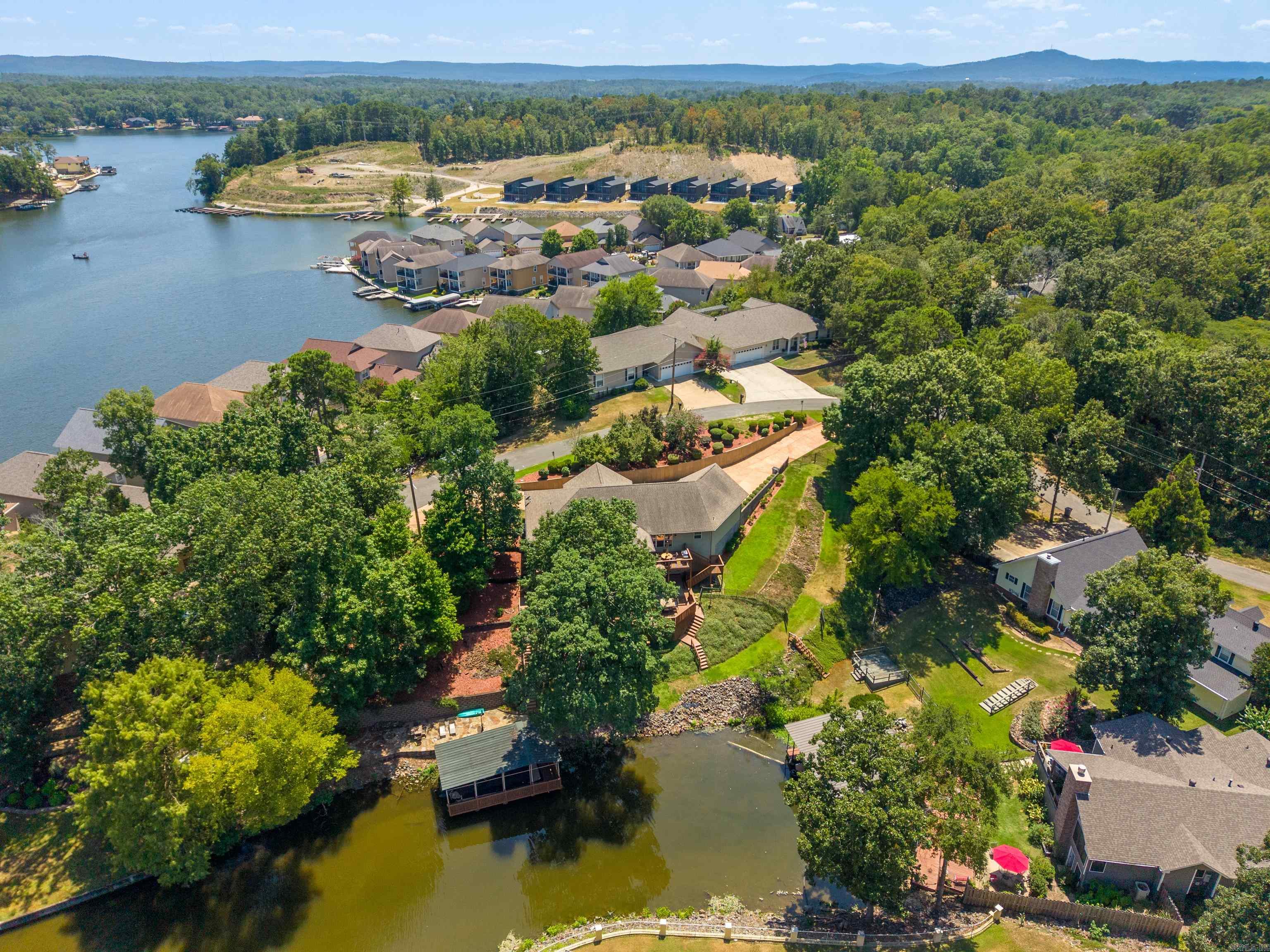 165 Paddock Point Hot Springs, AR 71913