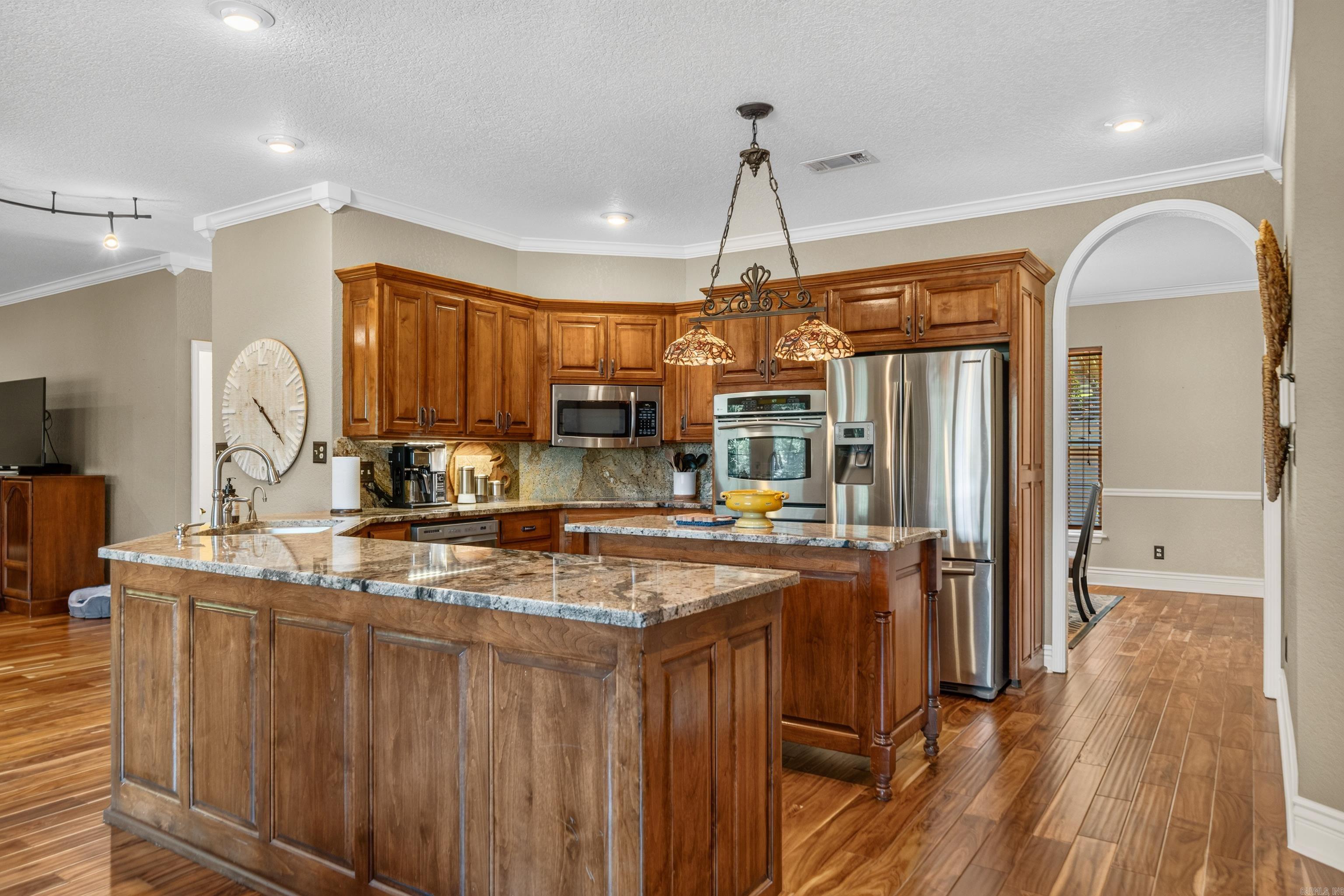 165 Paddock Point Hot Springs, AR 71913