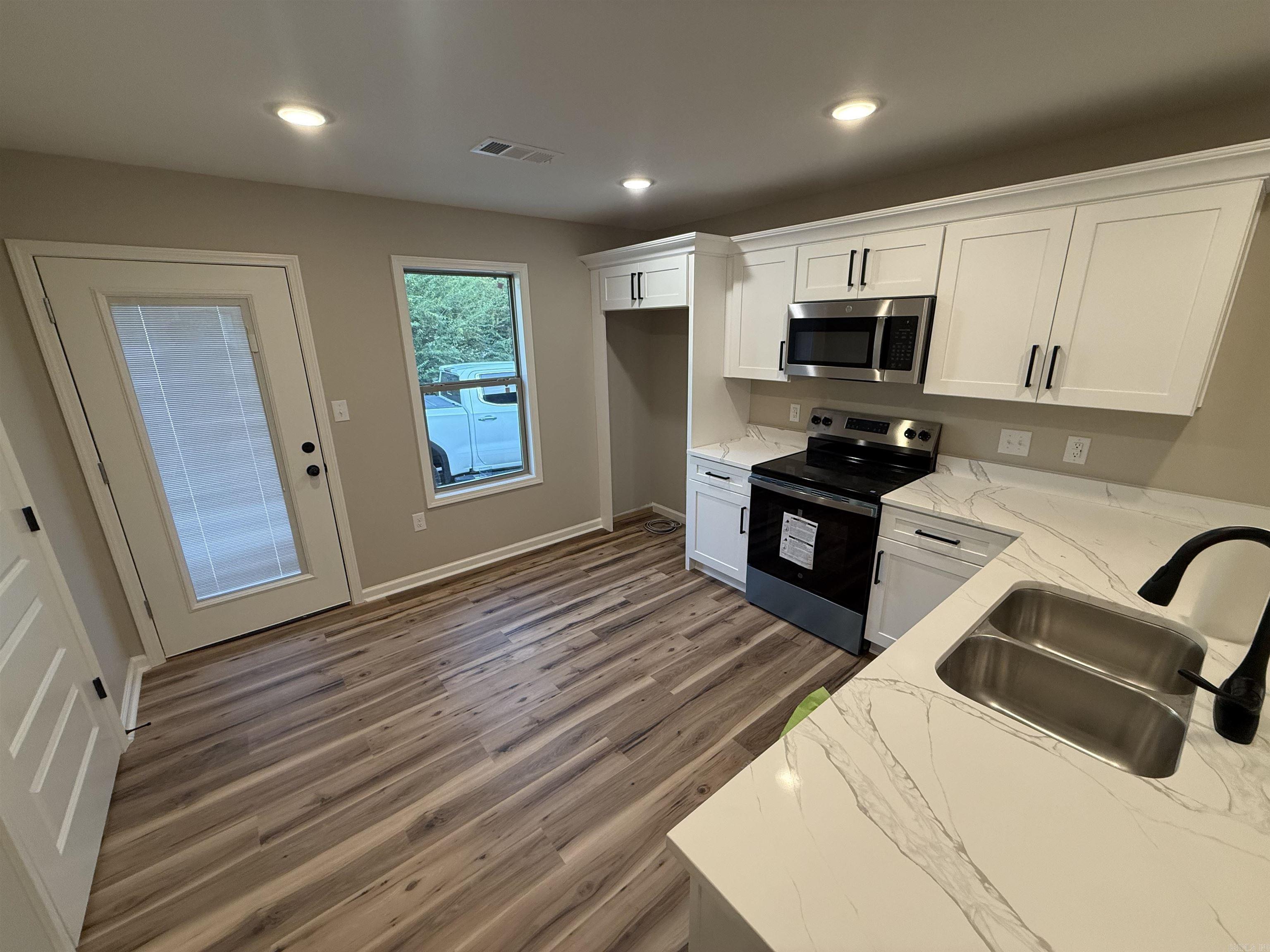 612 E Lake St  Paragould, AR