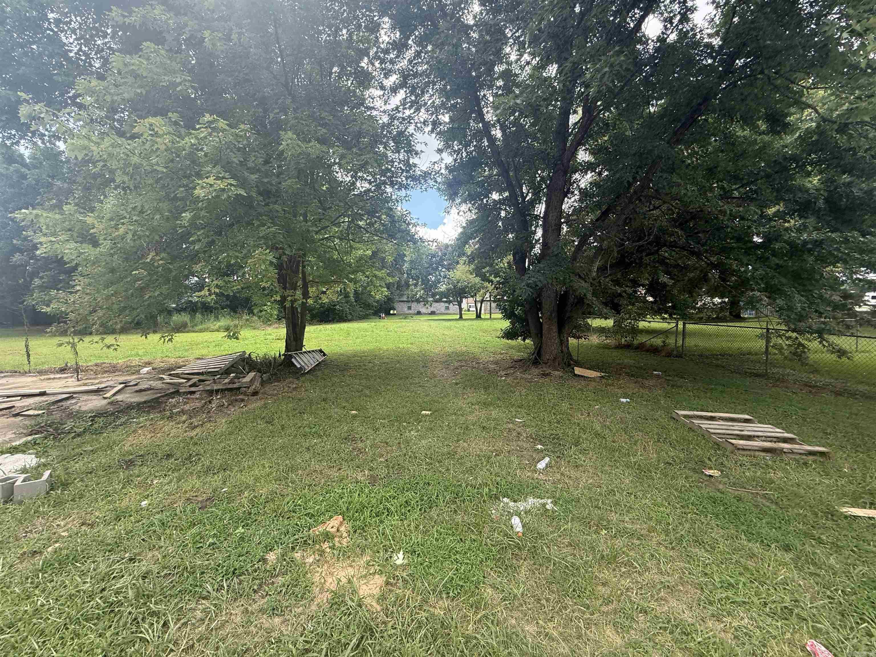 612 E Lake St  Paragould, AR