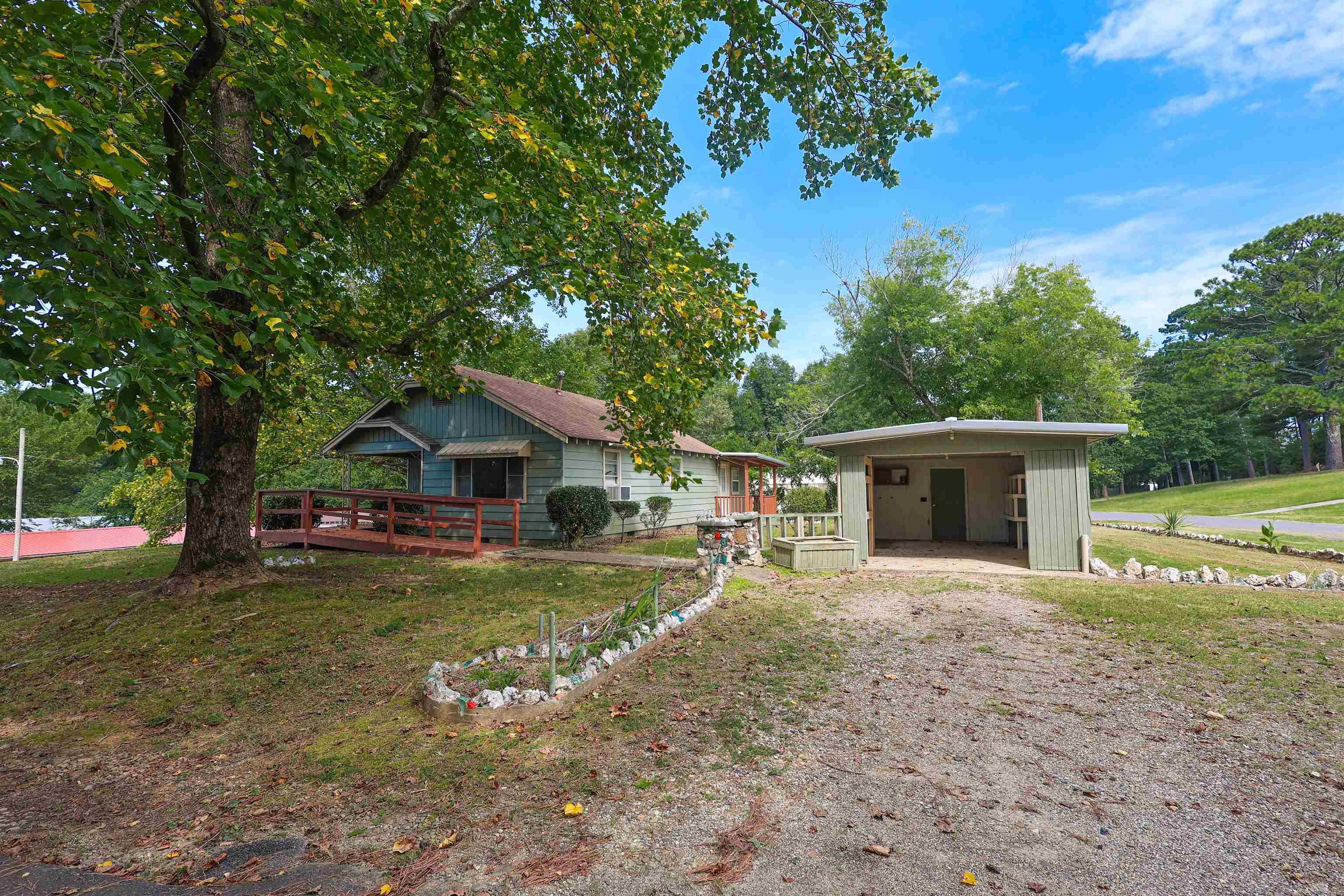 735 S 6th  Glenwood, AR