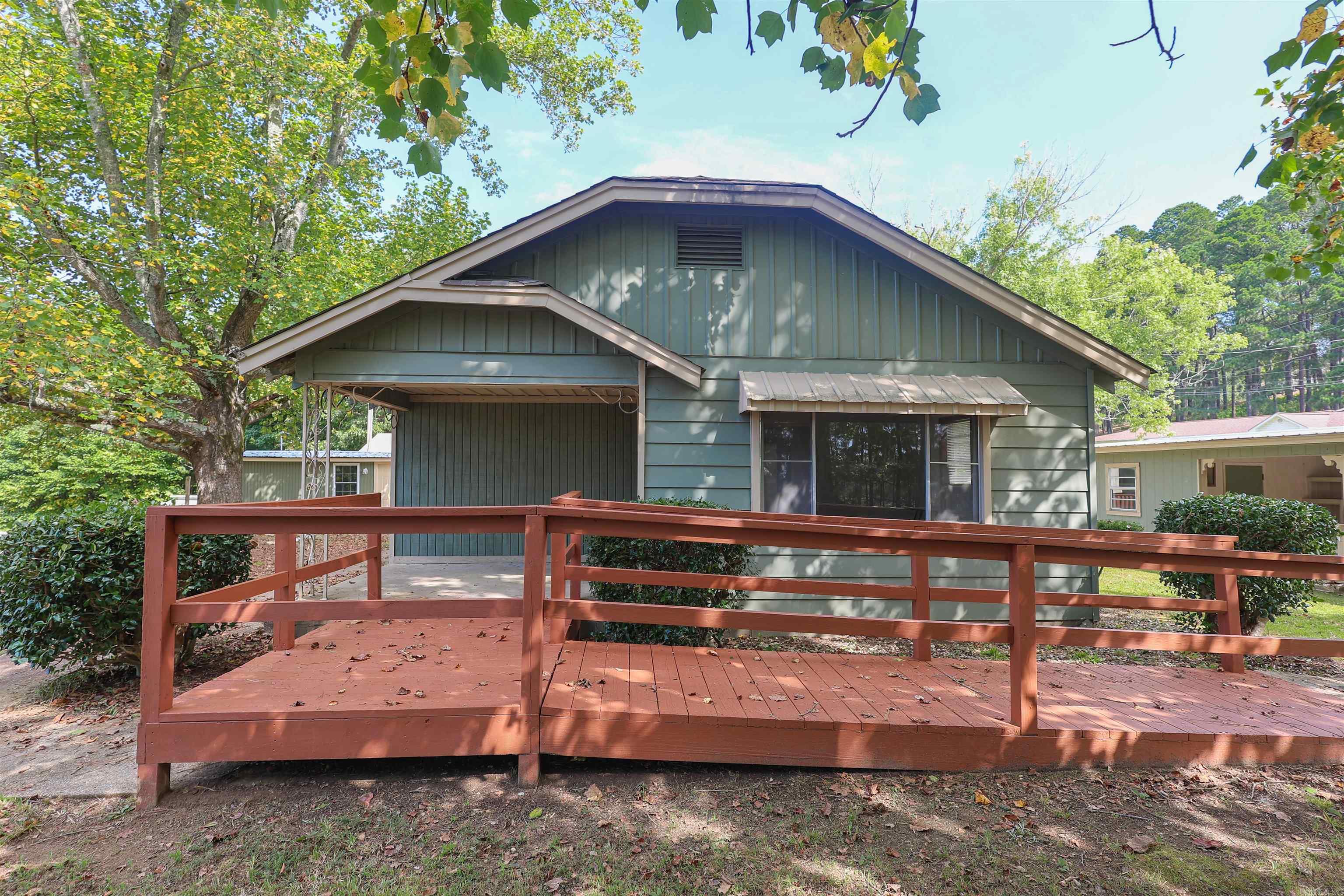 735 S 6th  Glenwood, AR