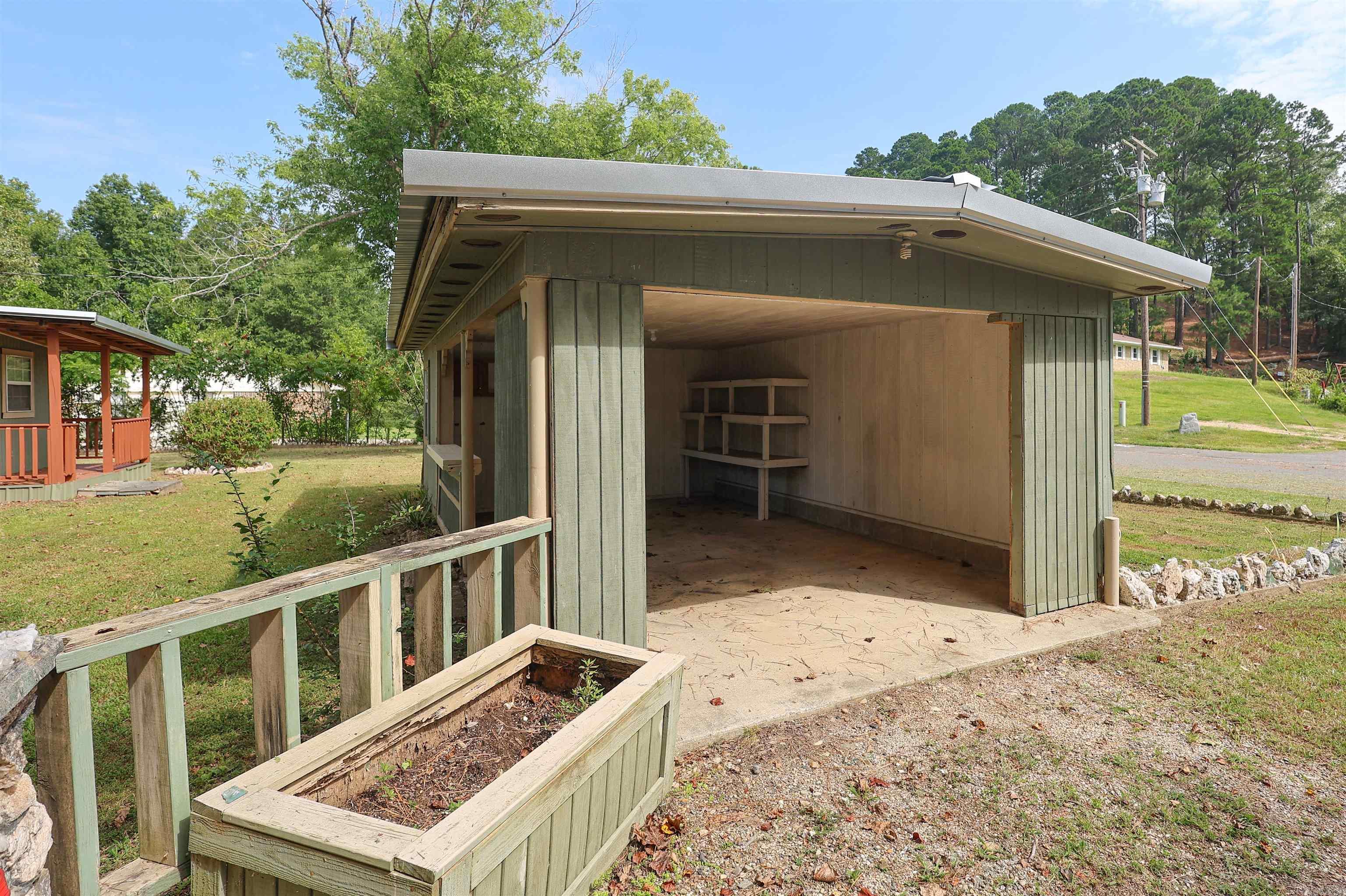 735 S 6th  Glenwood, AR