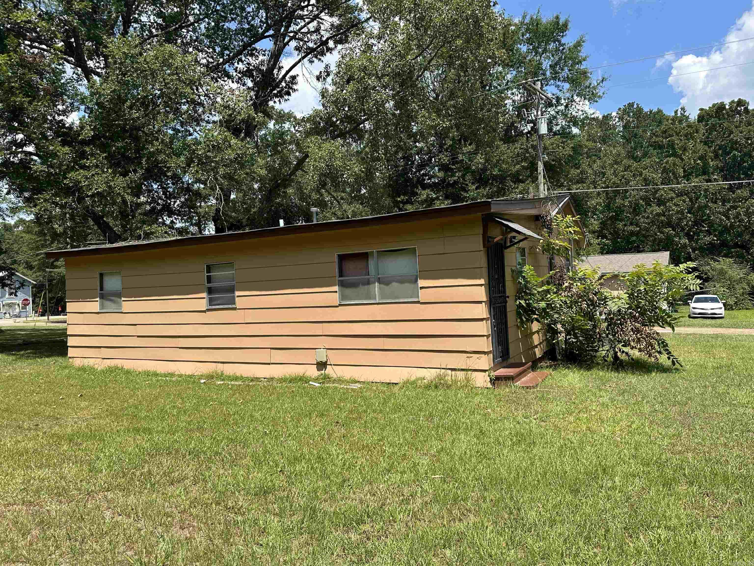 105 E 6th  Fordyce, AR