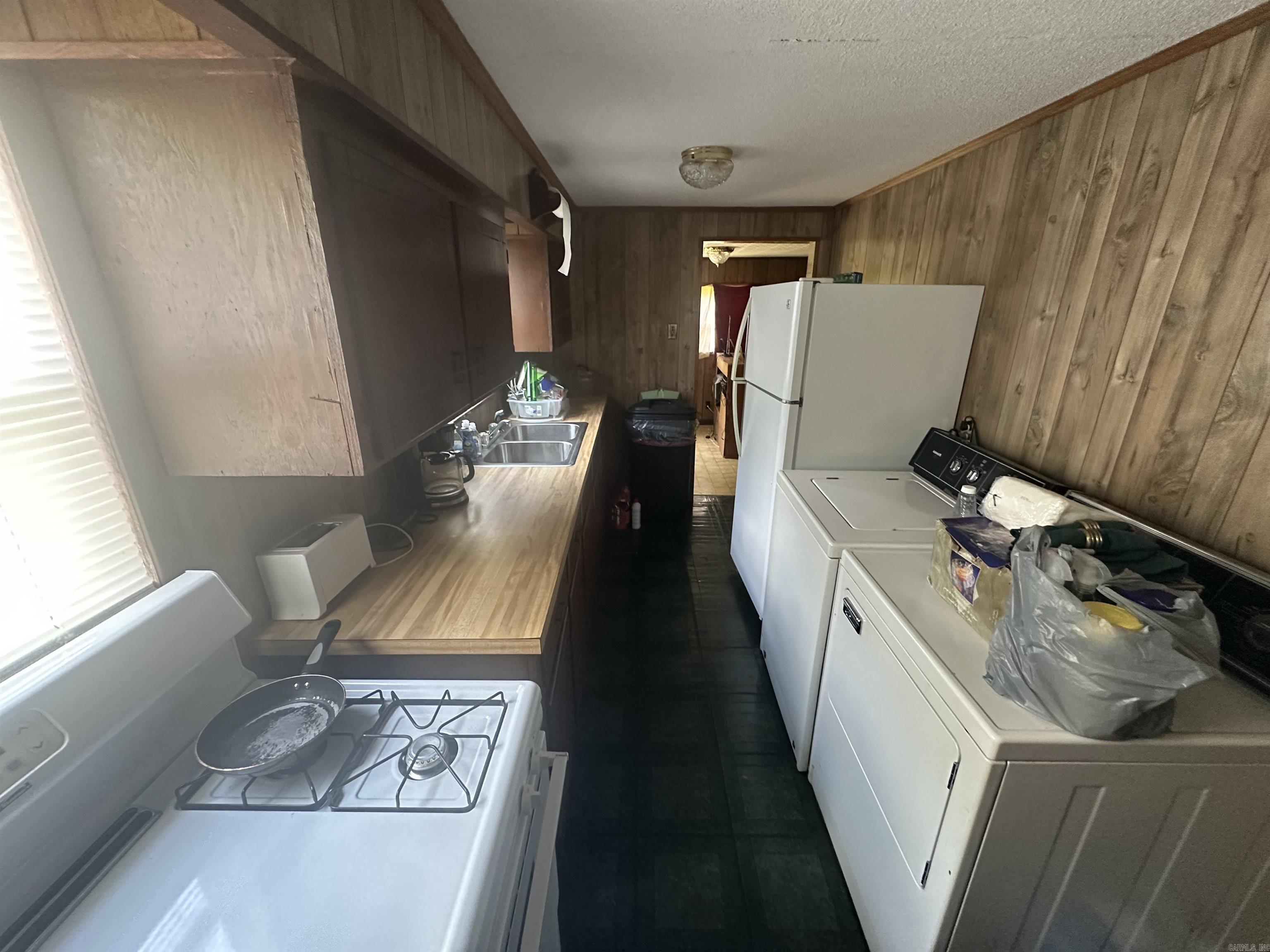 105 E 6th  Fordyce, AR