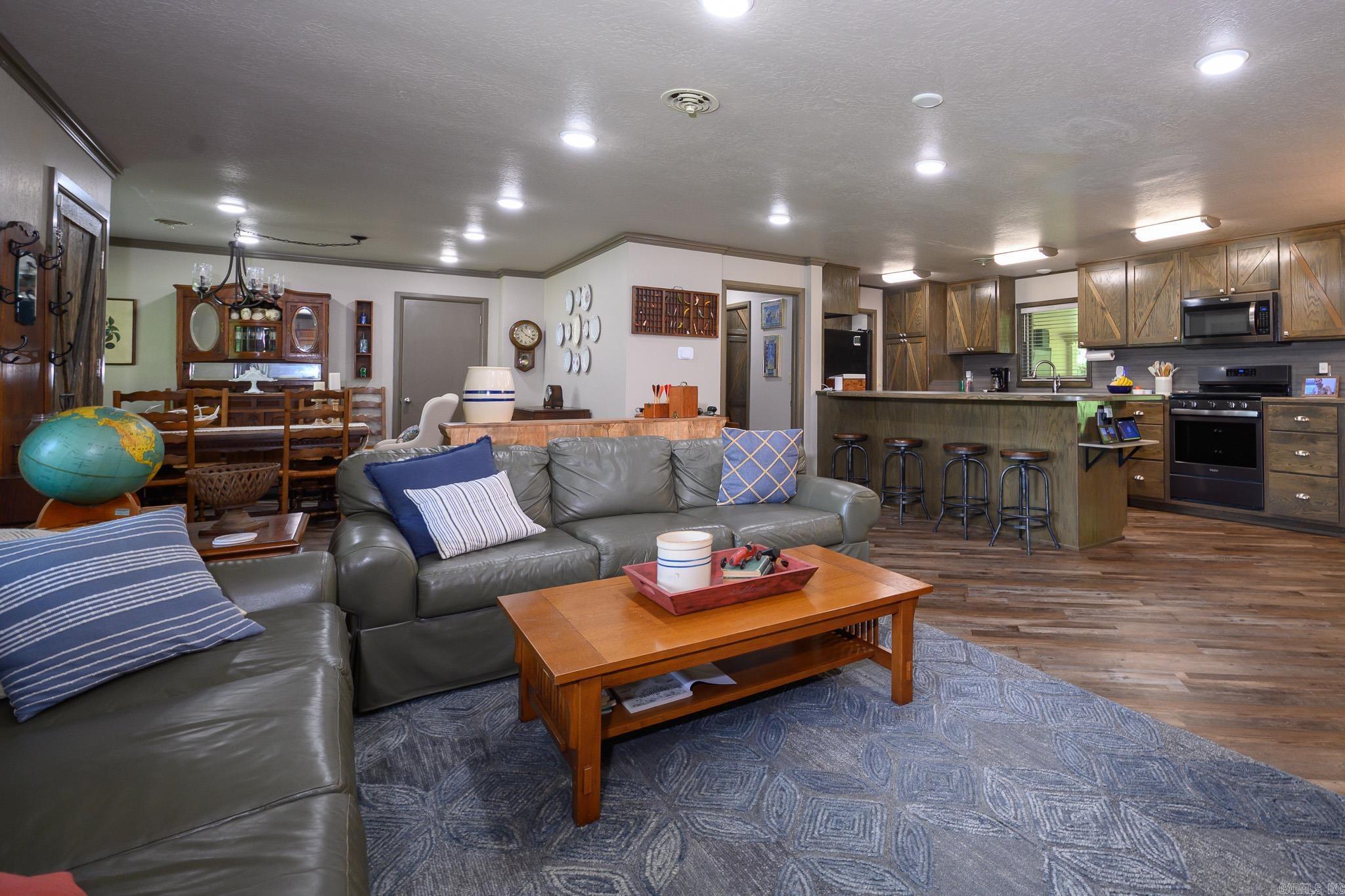 4050 Highway 71  Mena, AR